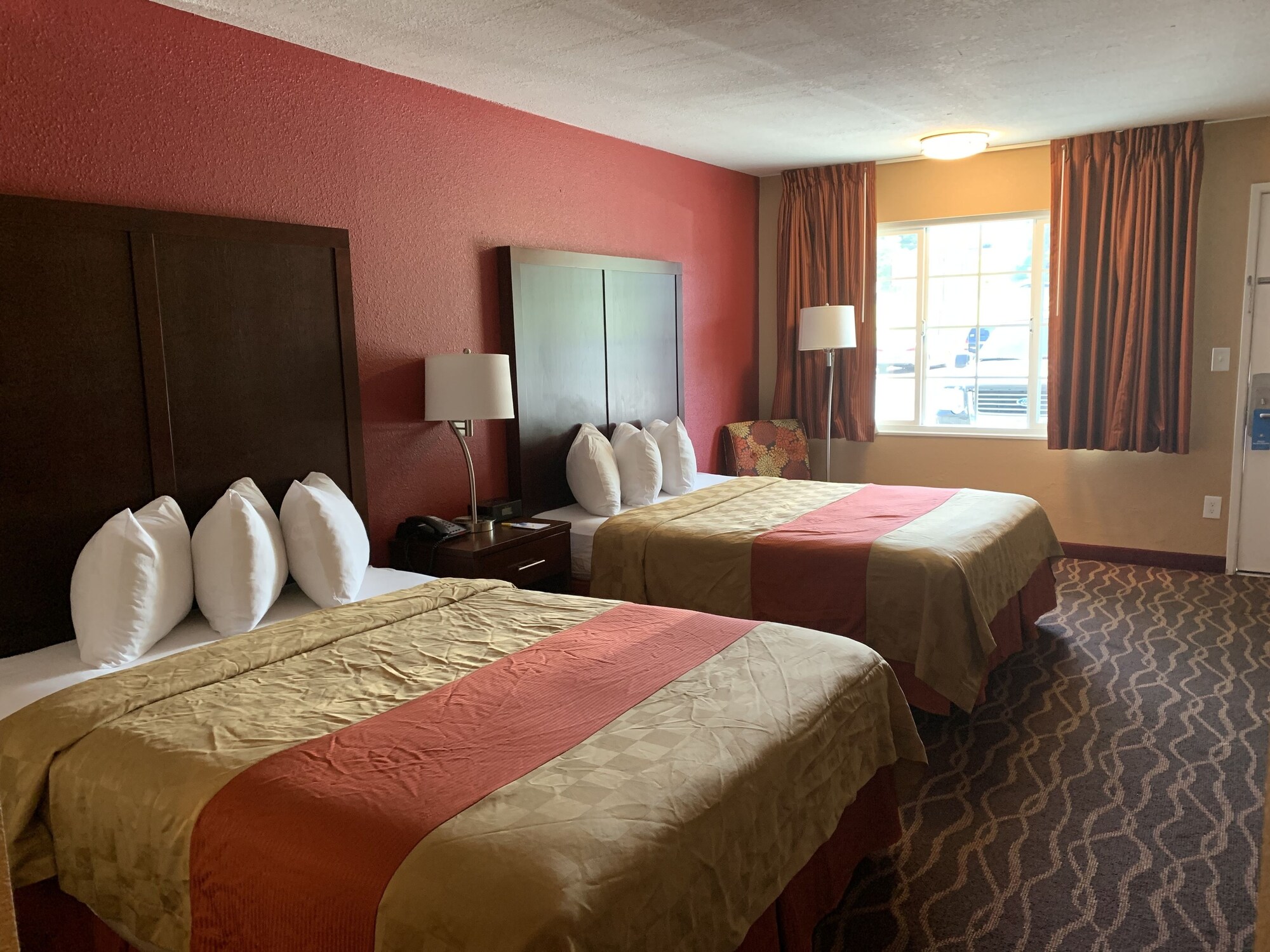 Rosewood Inn and Suites