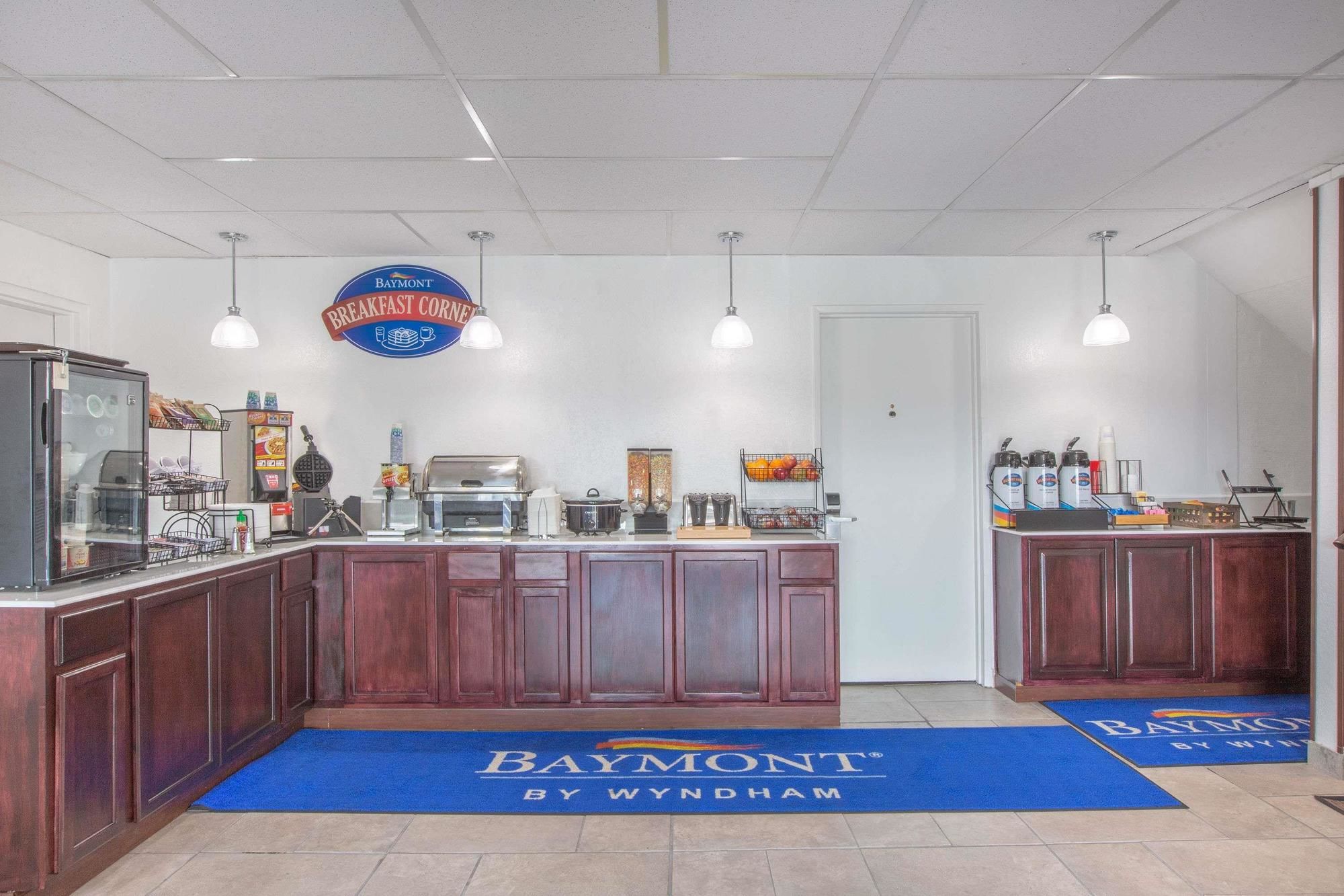 Baymont By Wyndham Roseburg