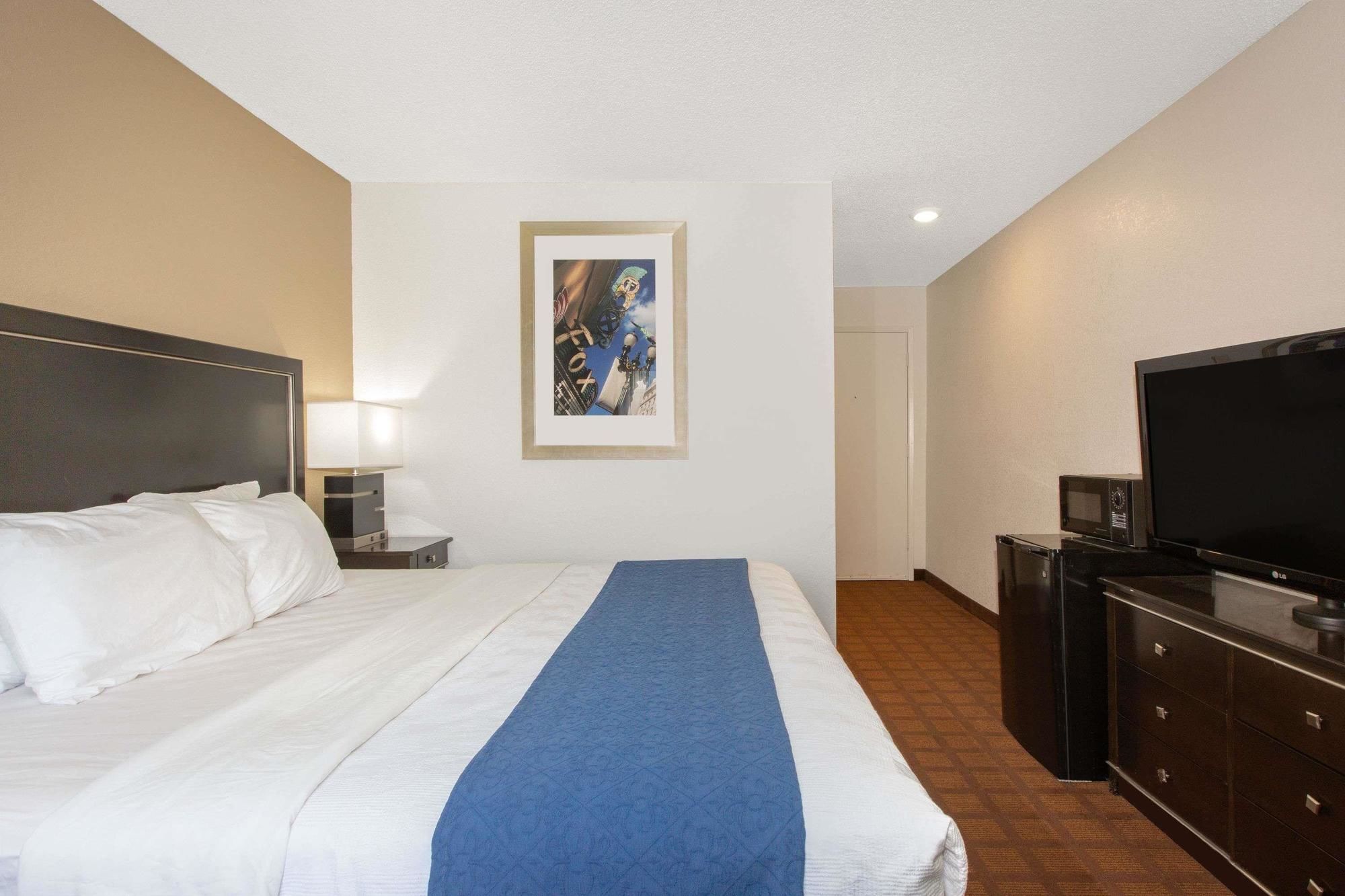 Baymont By Wyndham Roseburg