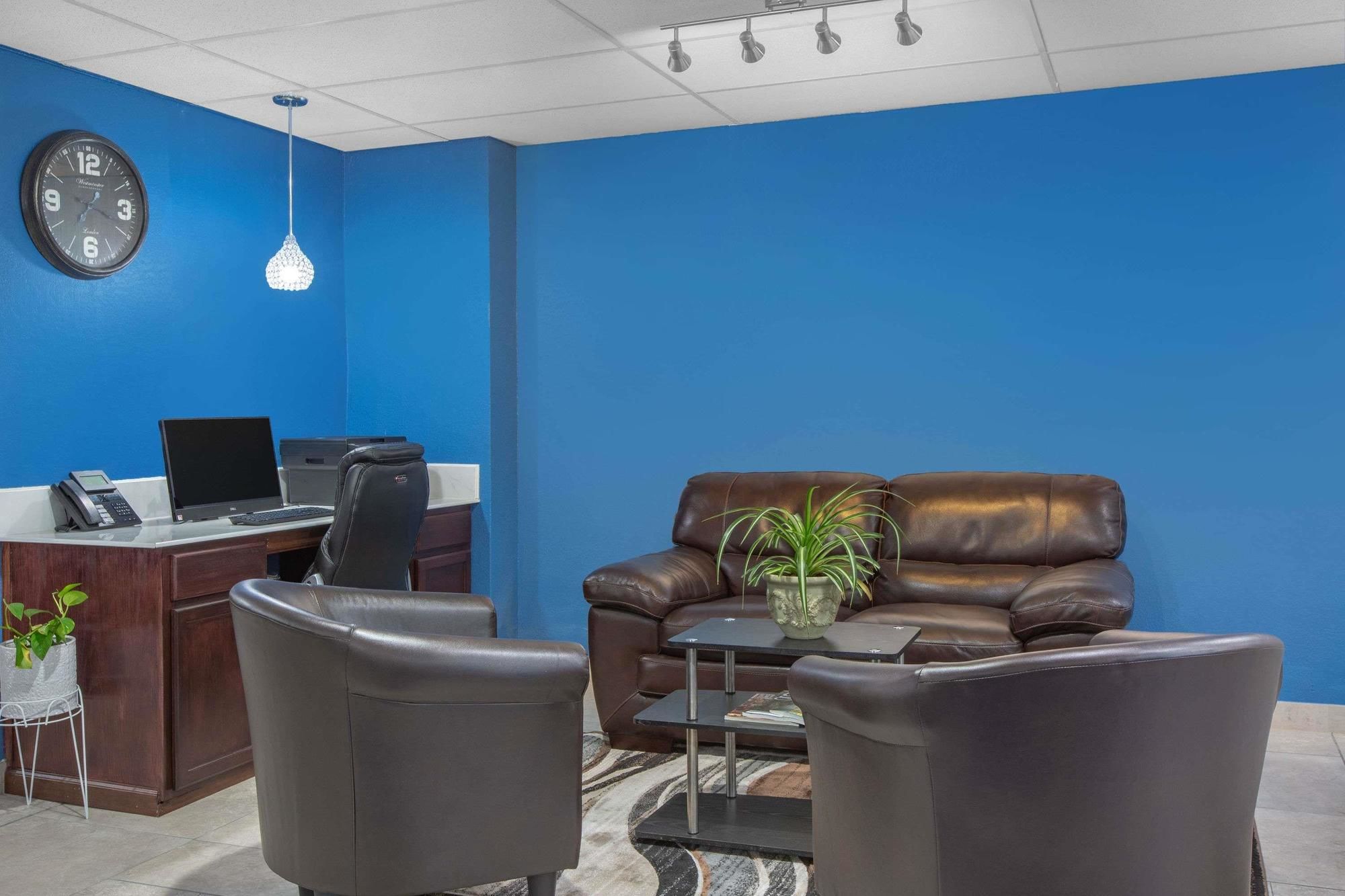 Baymont By Wyndham Roseburg