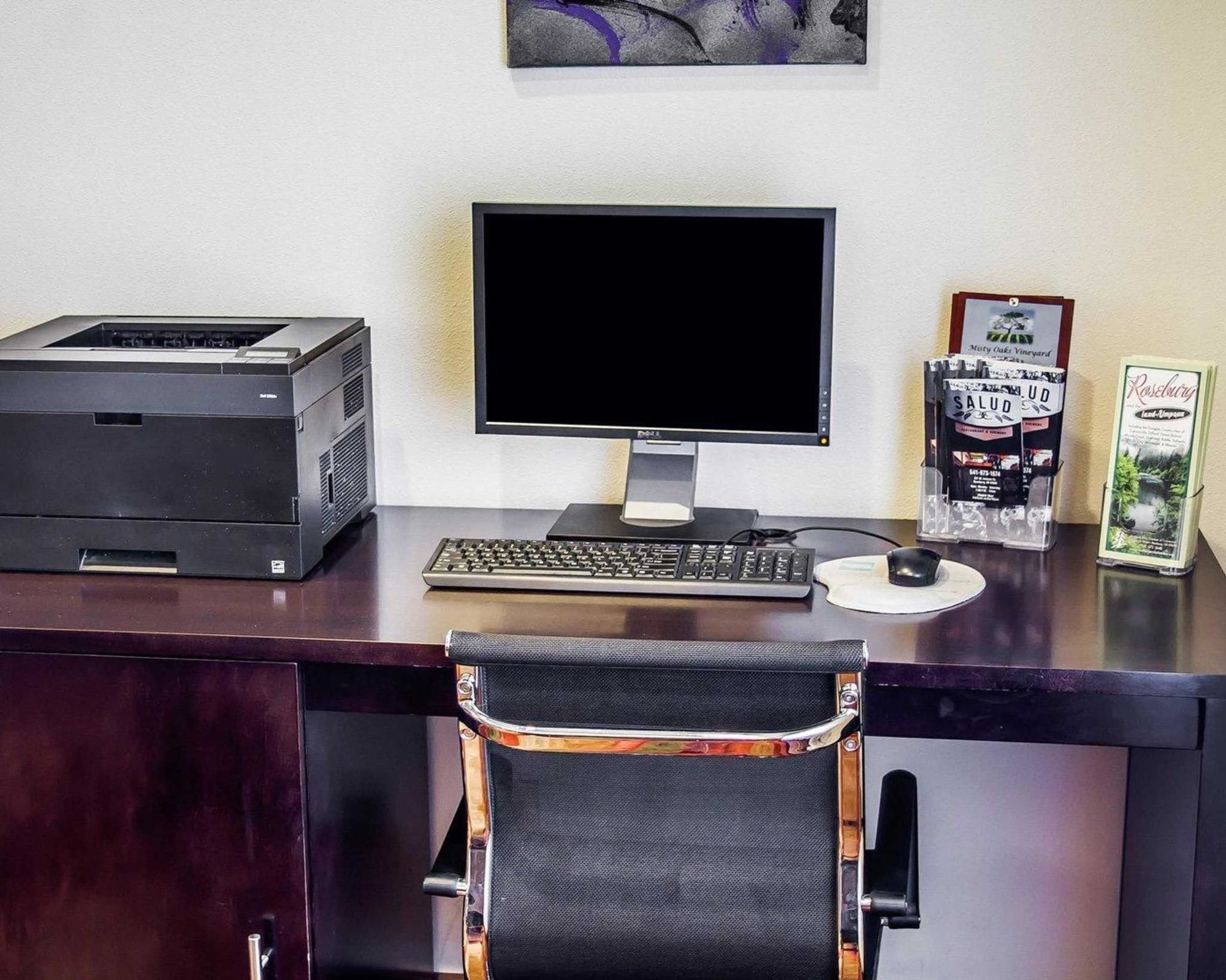 Econo Lodge Inn & Suites Roseburg