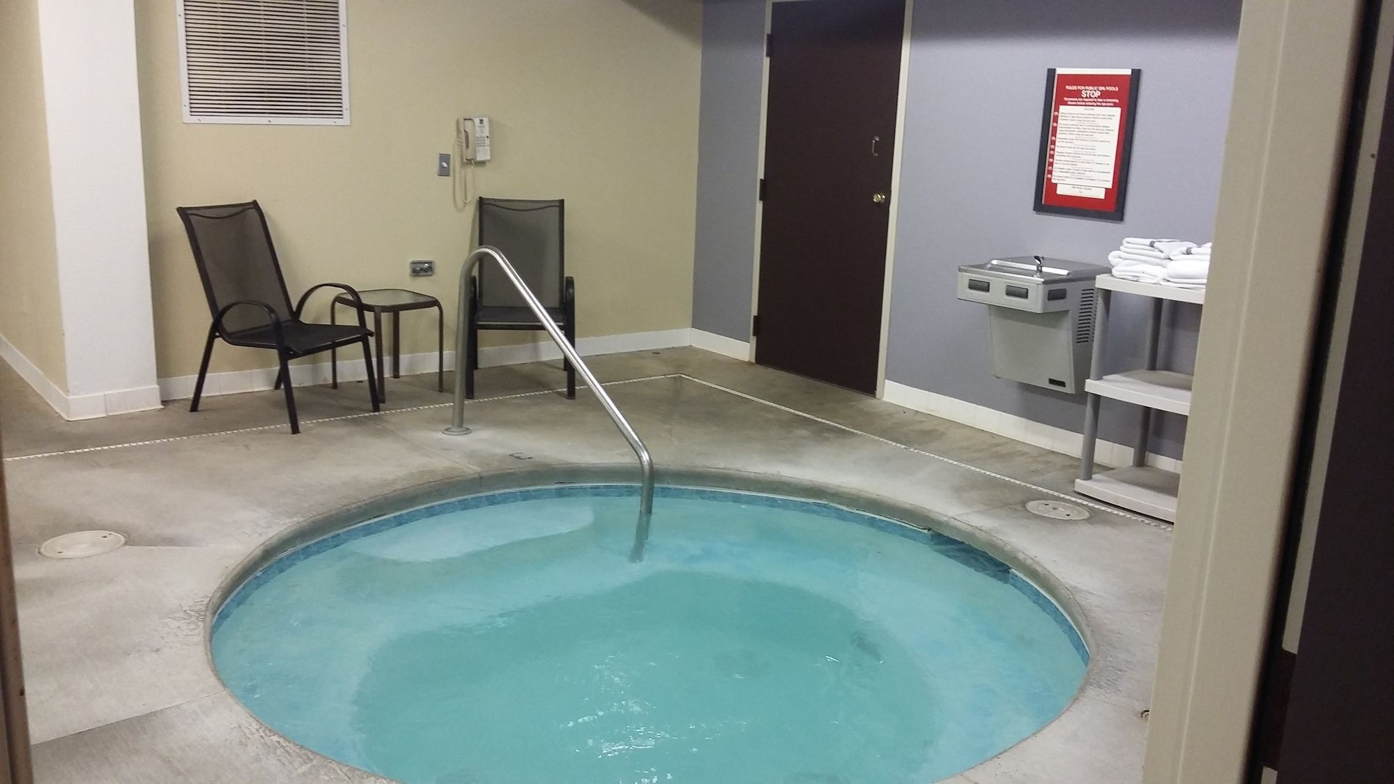 Econo Lodge Inn & Suites Roseburg