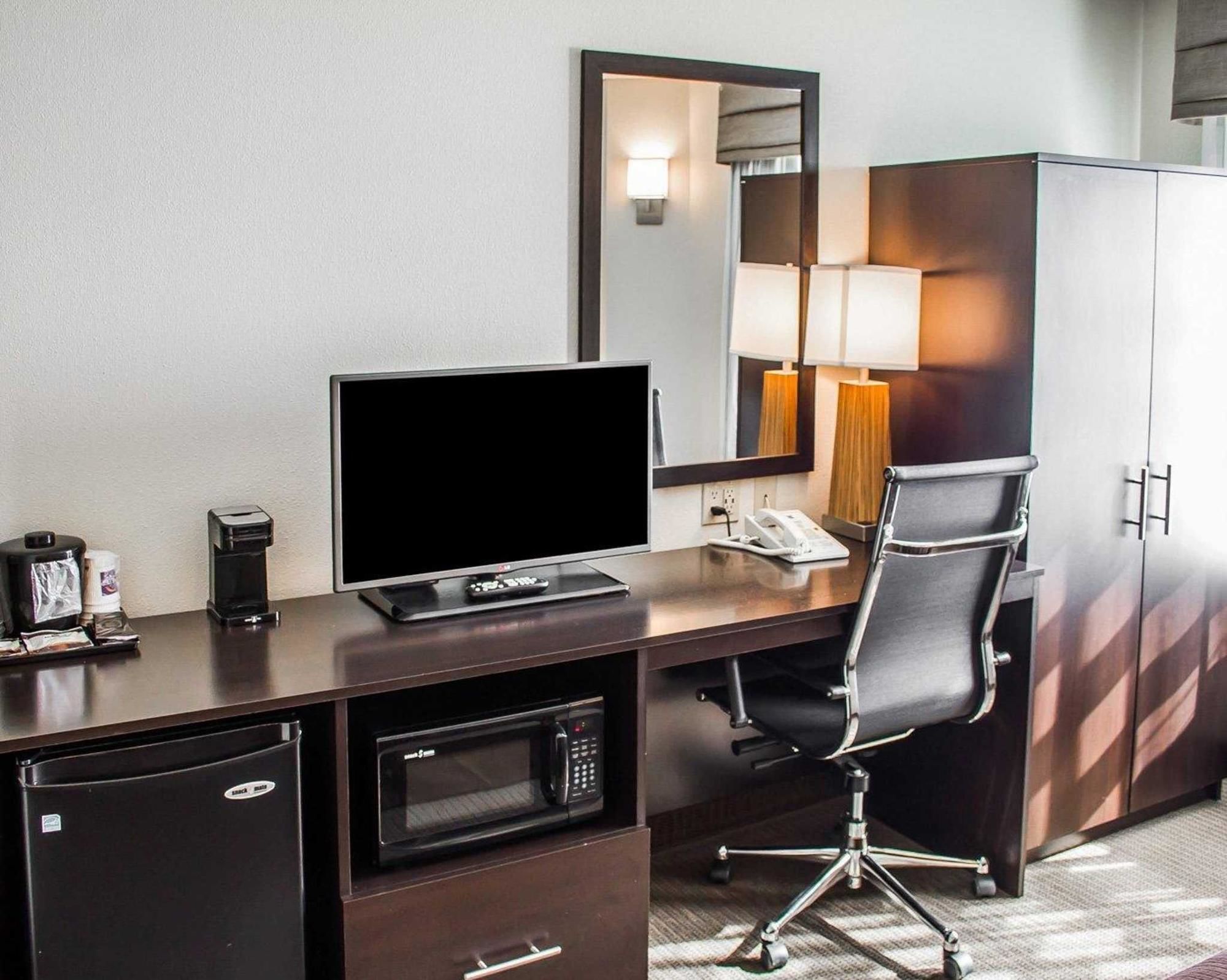 Econo Lodge Inn & Suites Roseburg