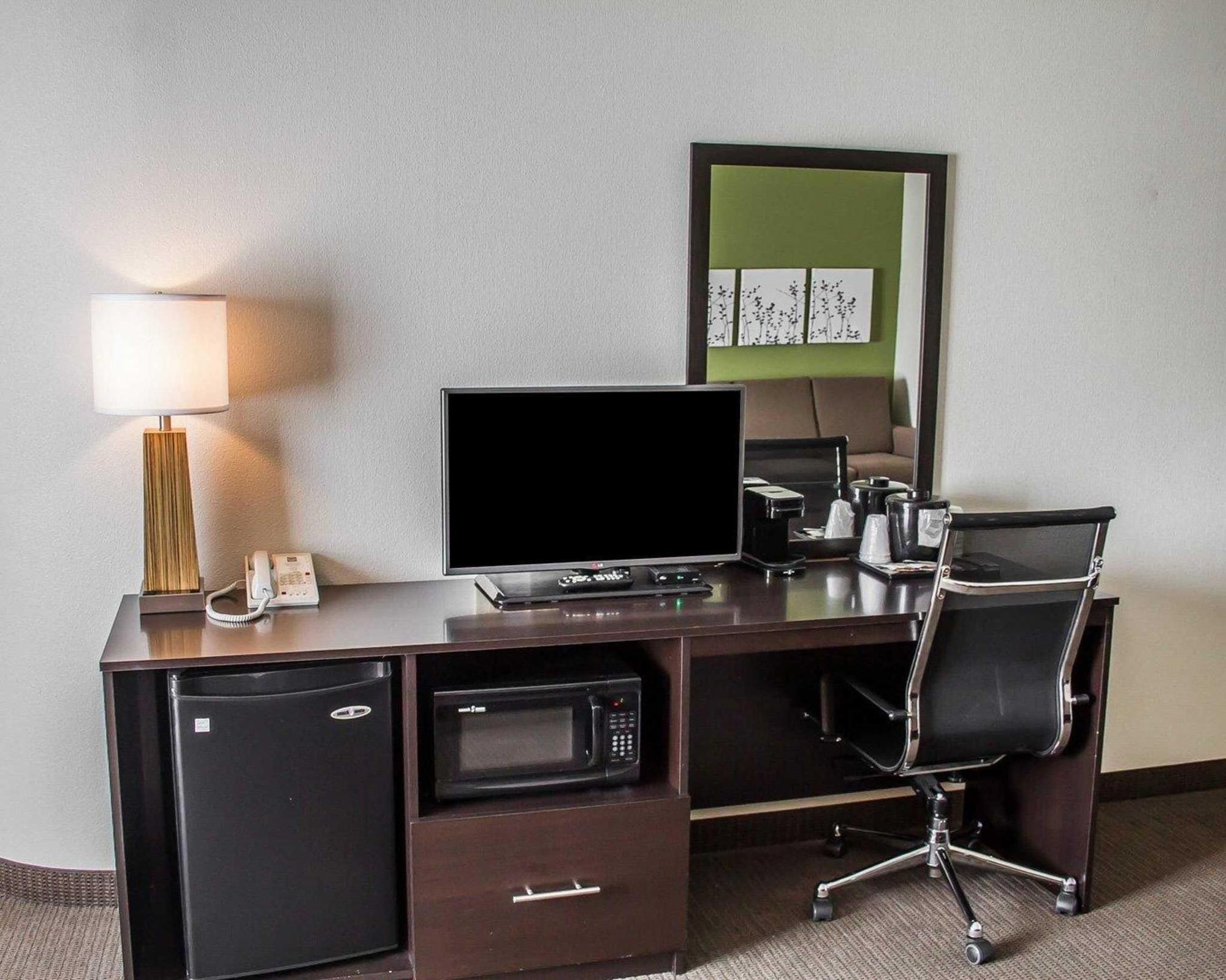 Econo Lodge Inn & Suites Roseburg