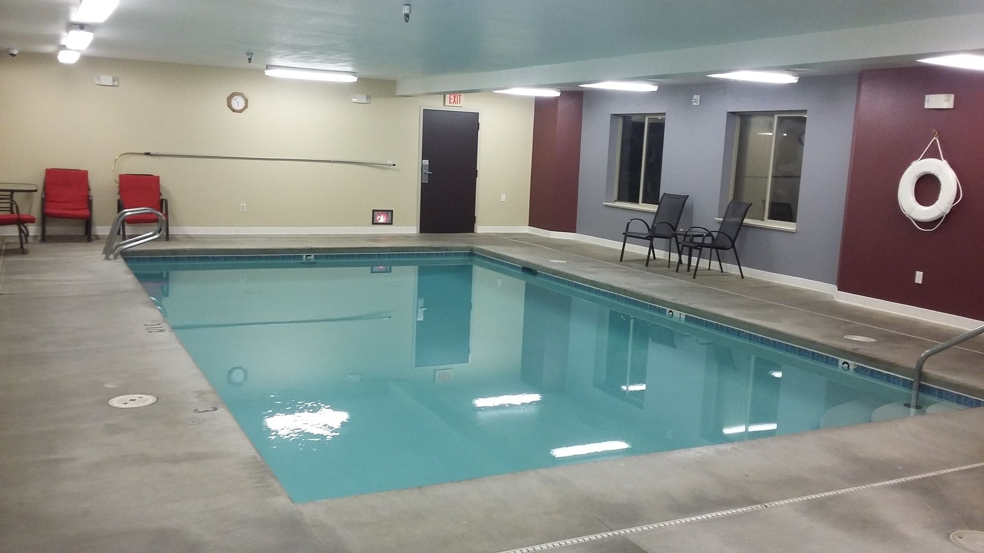 Econo Lodge Inn & Suites Roseburg