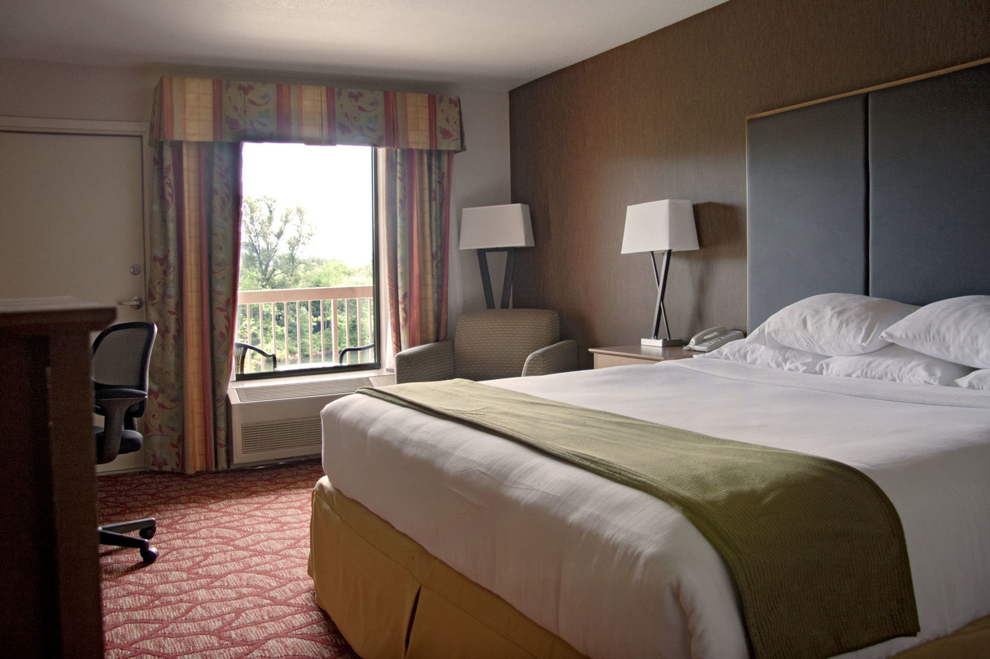 Holiday Inn Express Roseburg