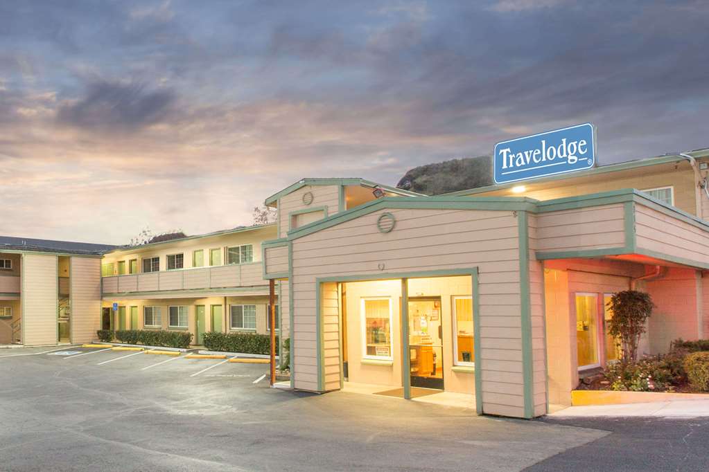 Riverfront Inn - Roseburg