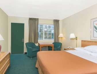 Riverfront Inn - Roseburg