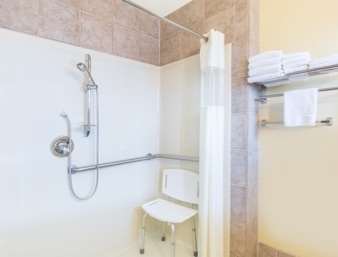 Riverfront Inn - Roseburg