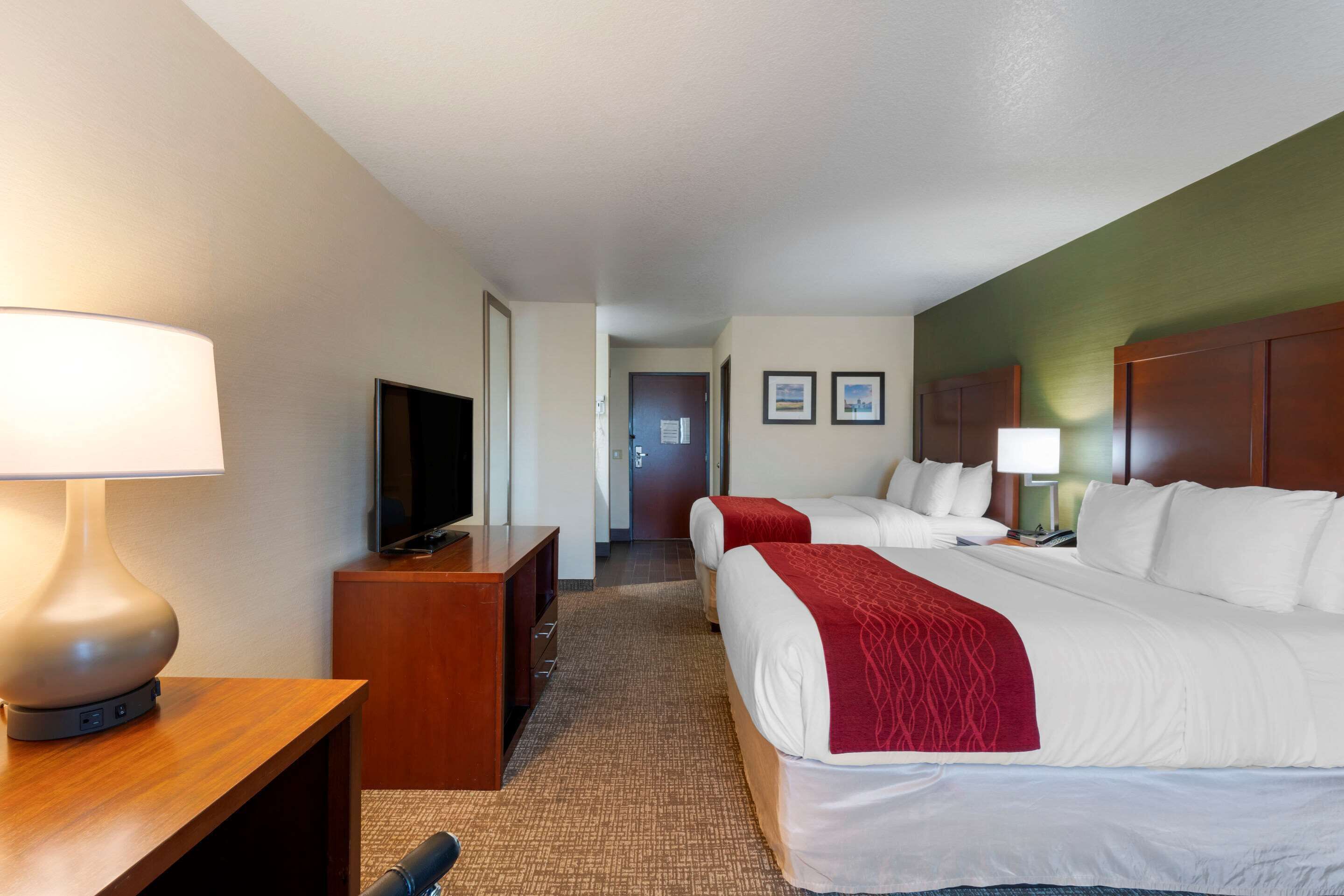 Comfort Inn & Suites