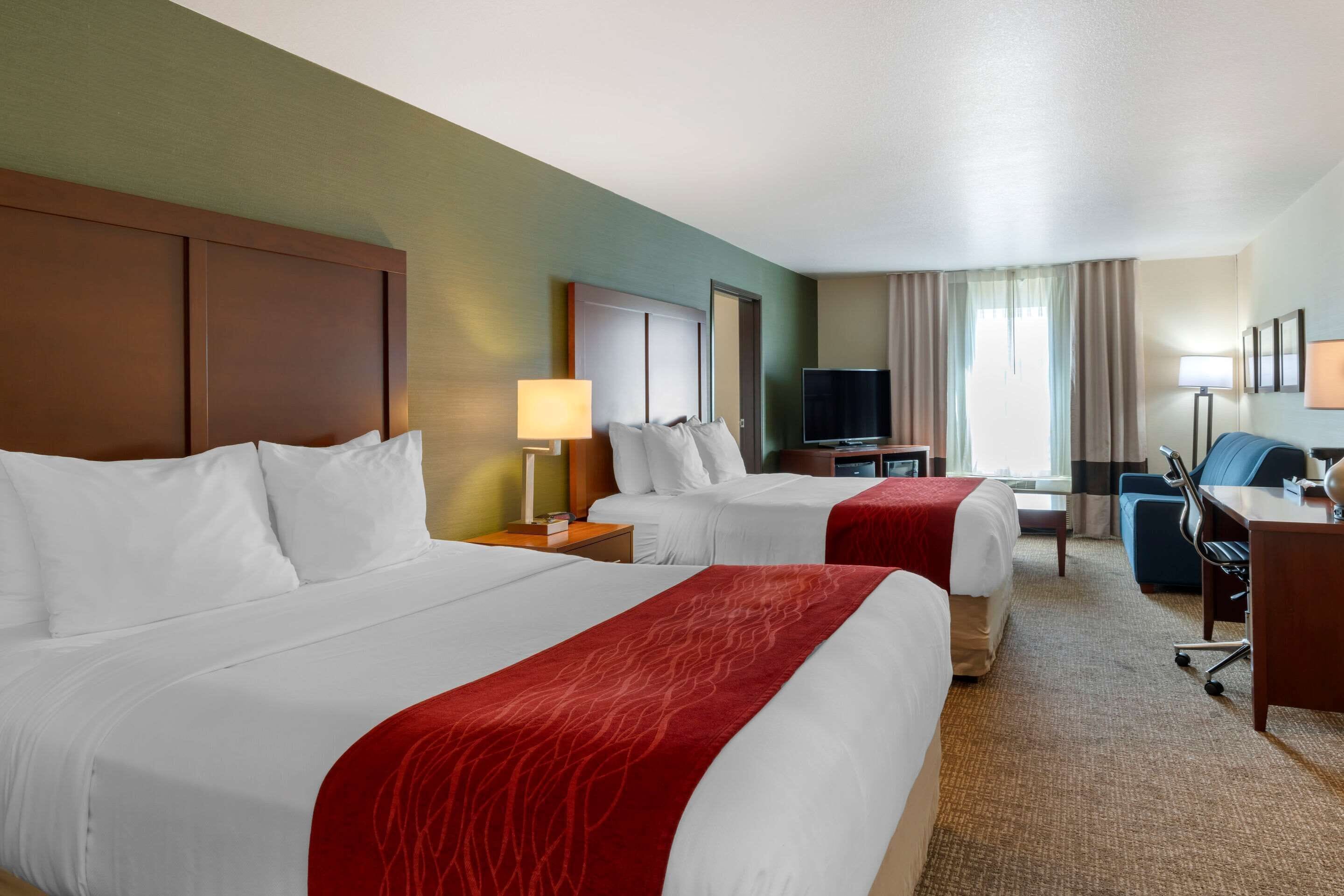 Comfort Inn & Suites