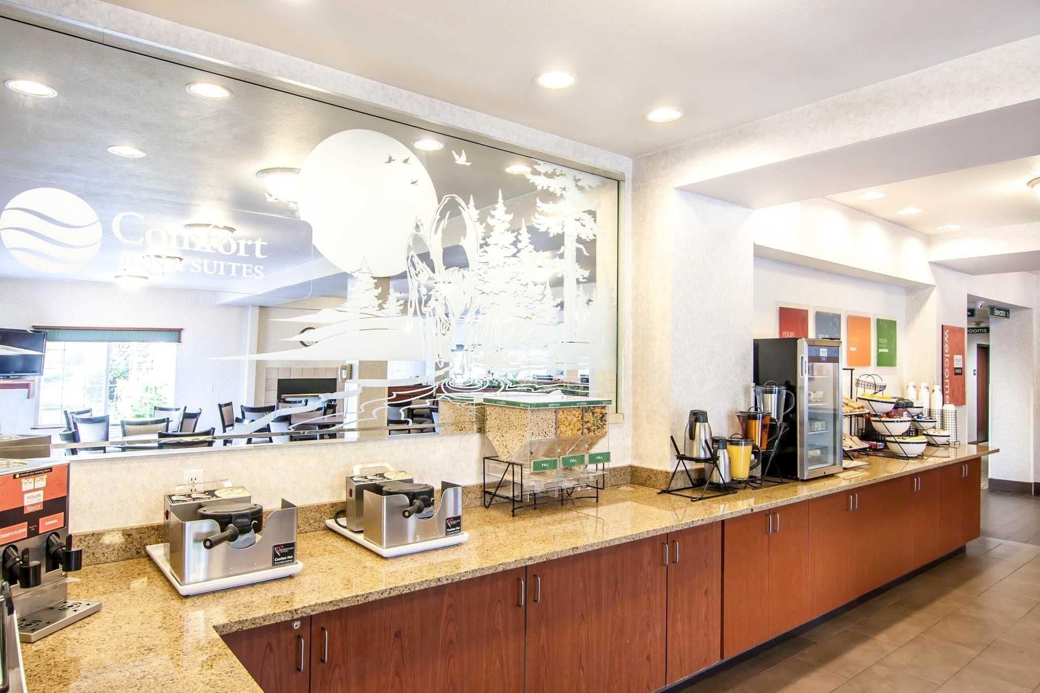 Comfort Inn & Suites