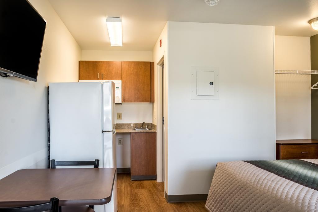 HomeTowne Studios Salem, OR