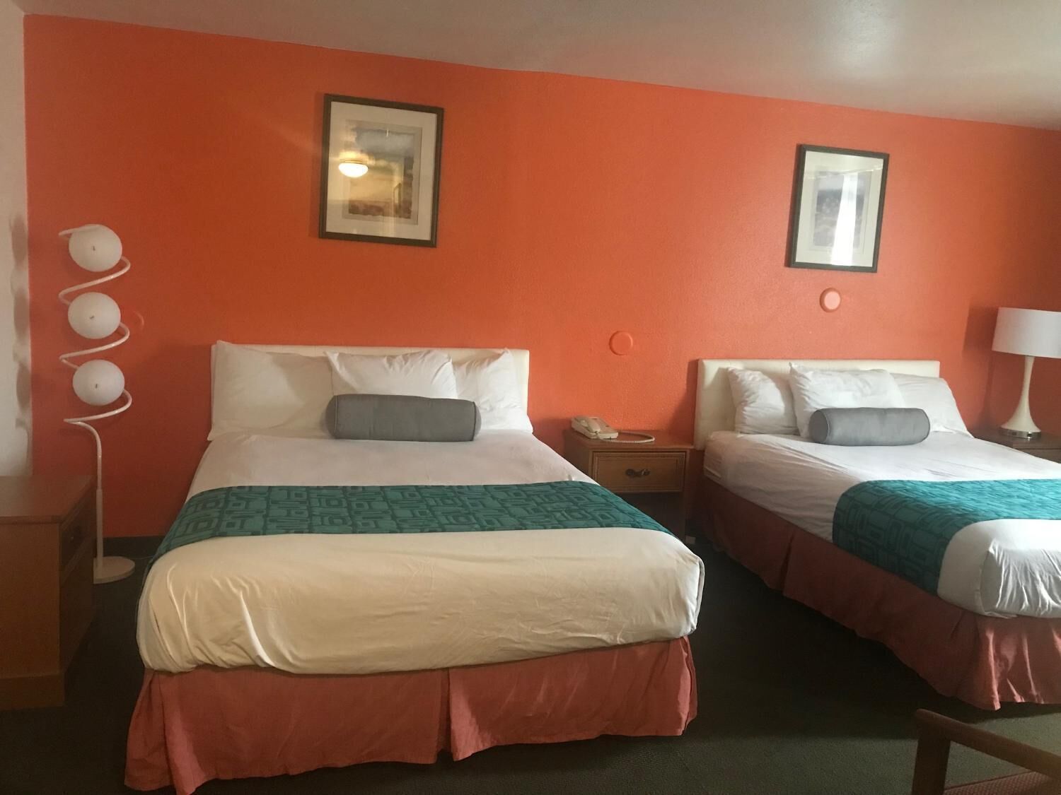 Howard Johnson by Wyndham Salem