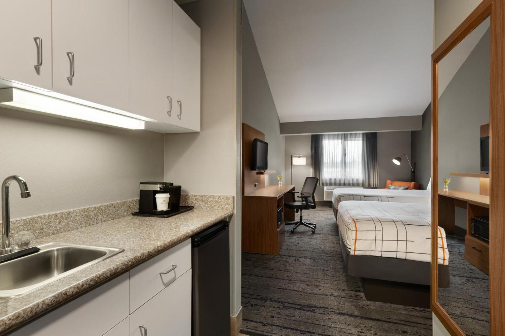 La Quinta Inn & Suites by Wyndham Salem OR