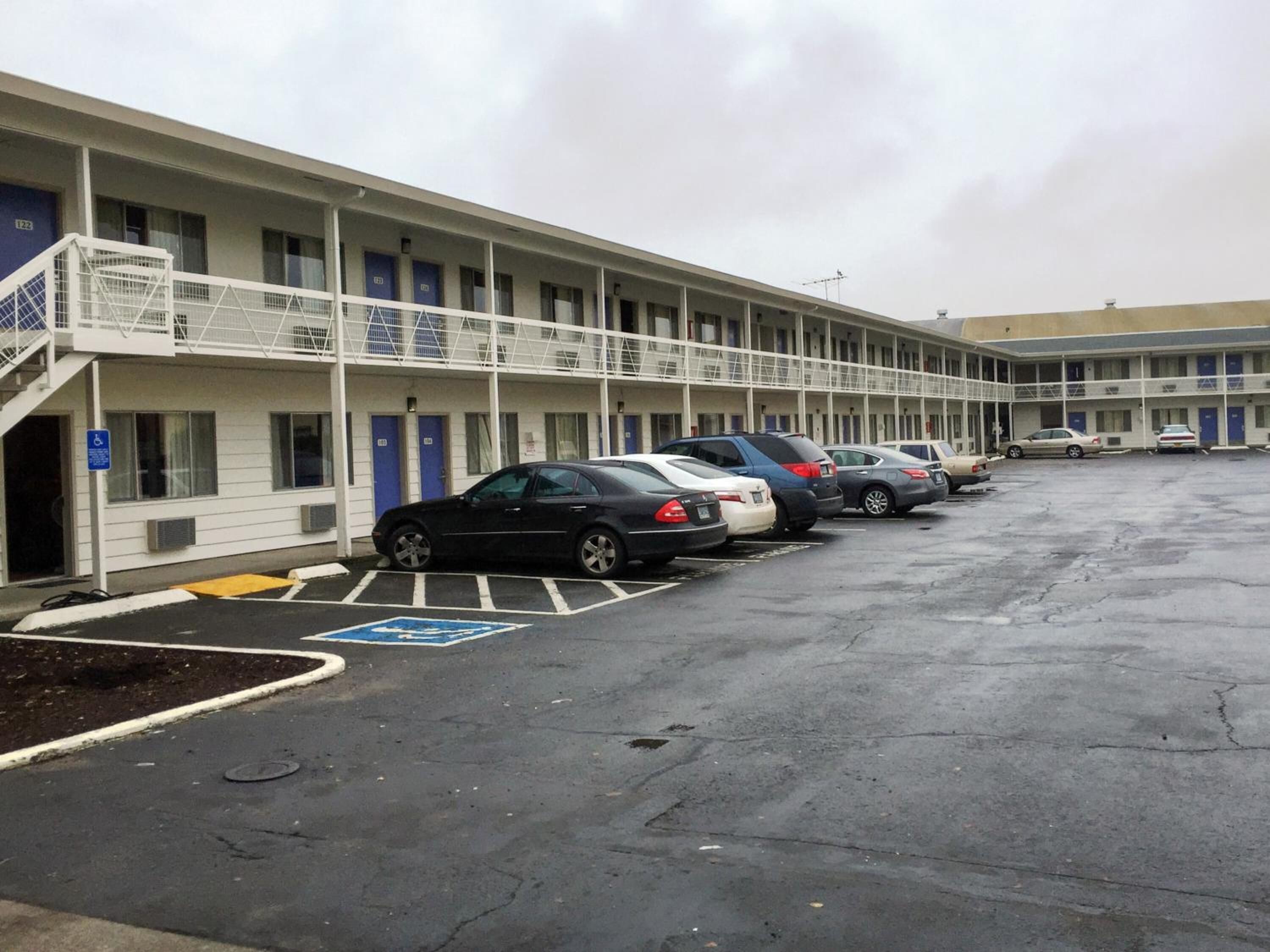 Motel 6 Salem - Expo Center