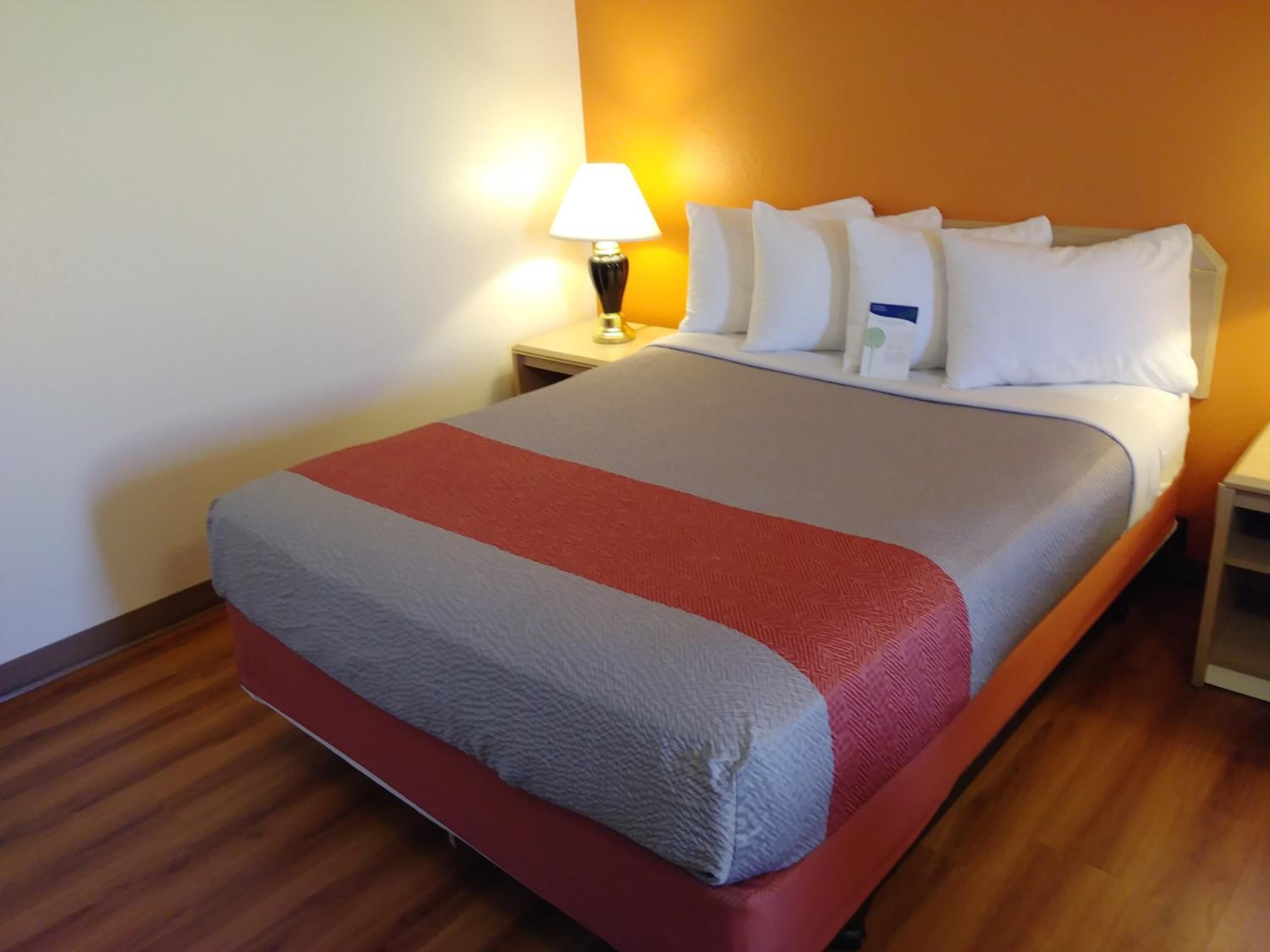 Motel 6 Salem - Expo Center