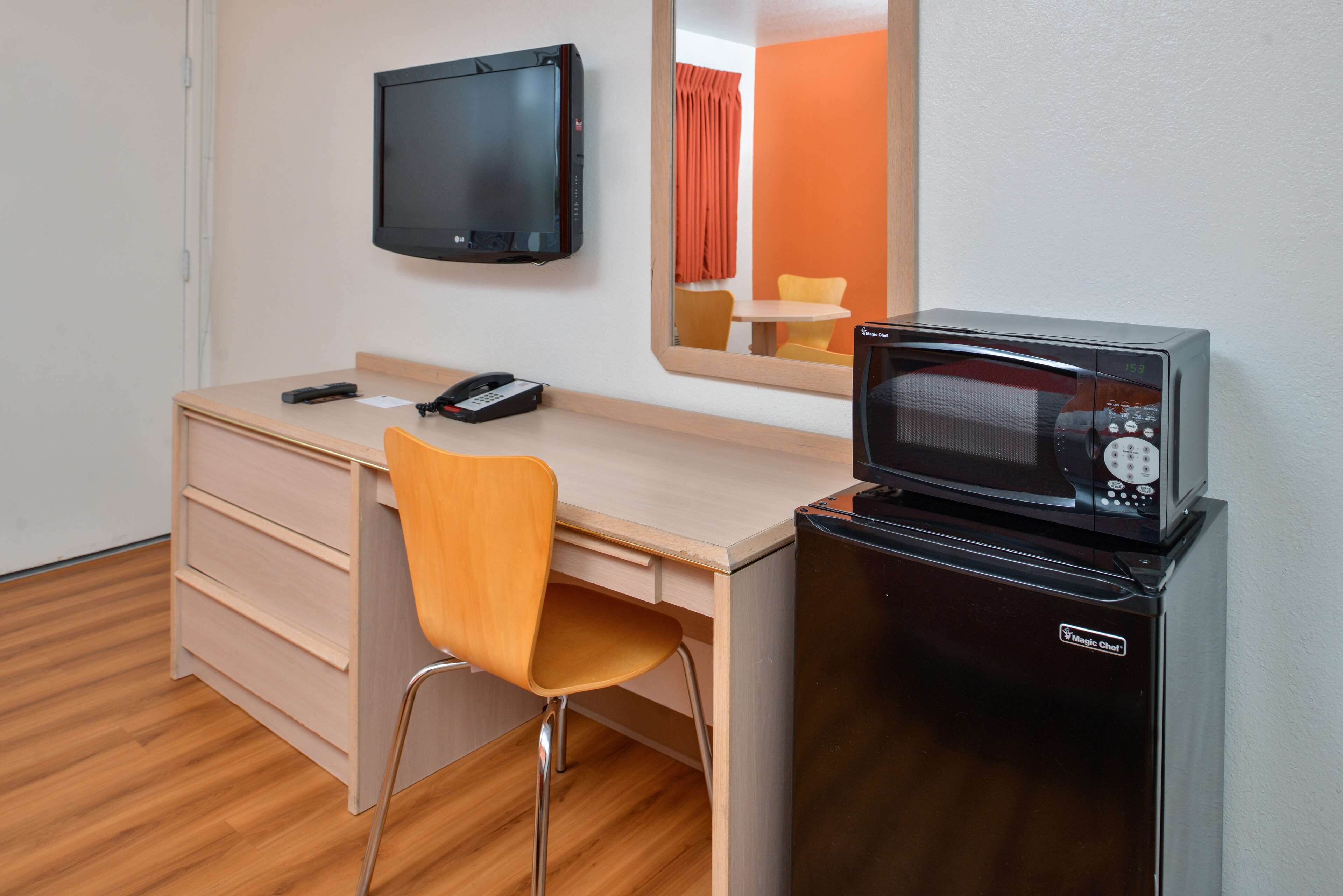 Motel 6 Salem - Expo Center