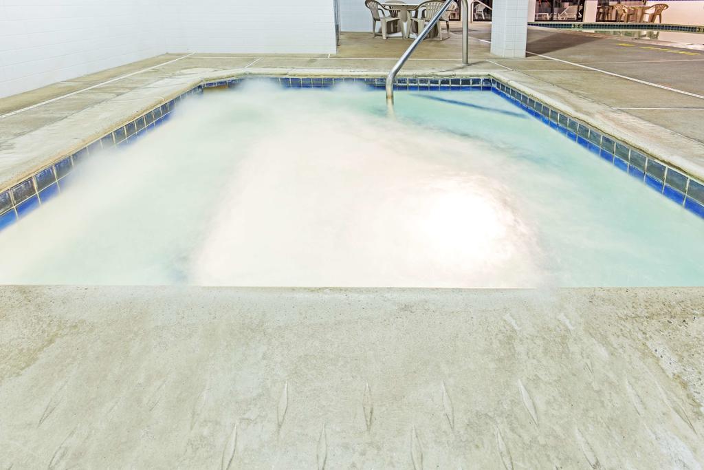 Super 8 by Wyndham Salem