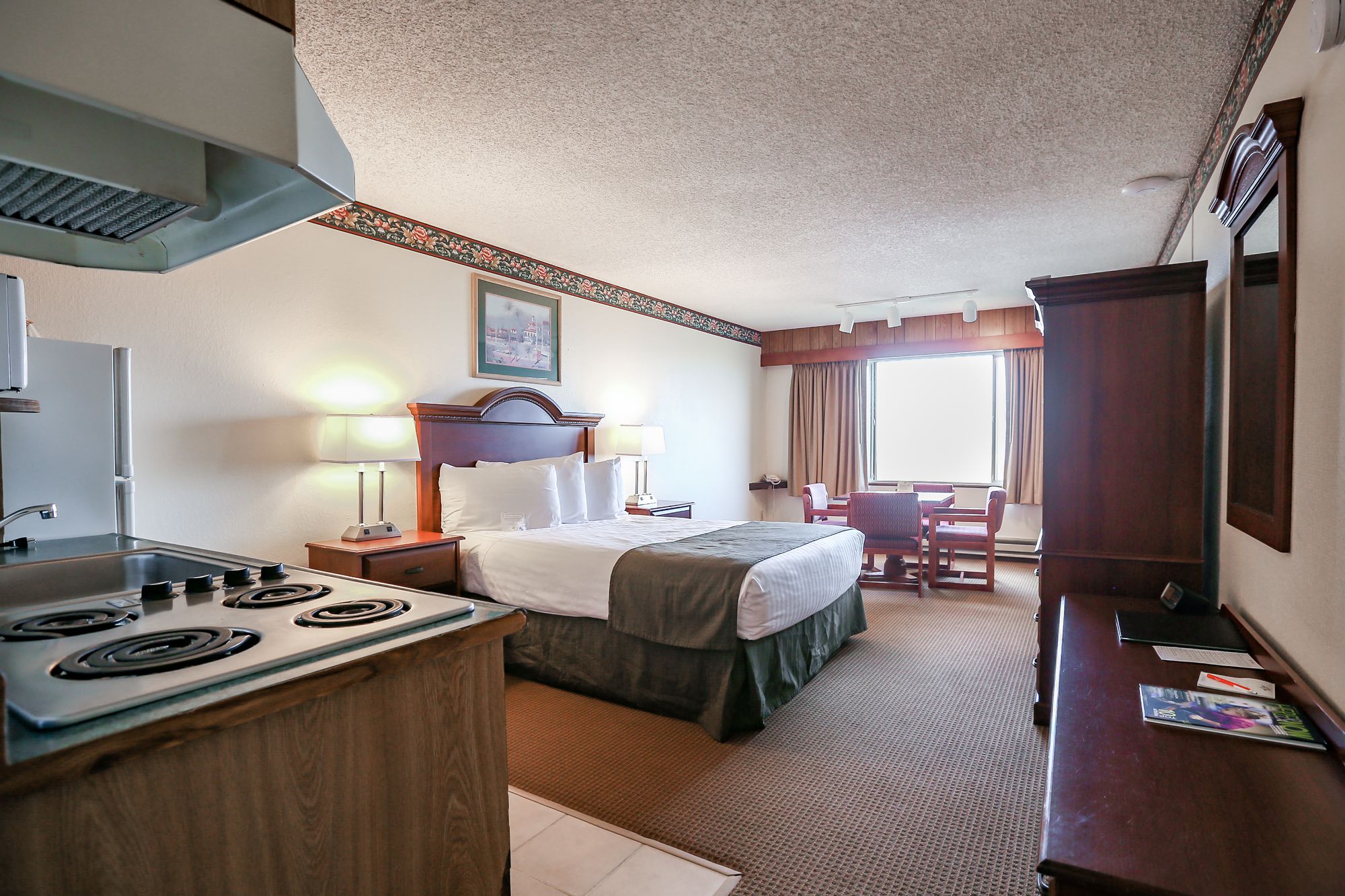 Ebb Tide Oceanfront Inn