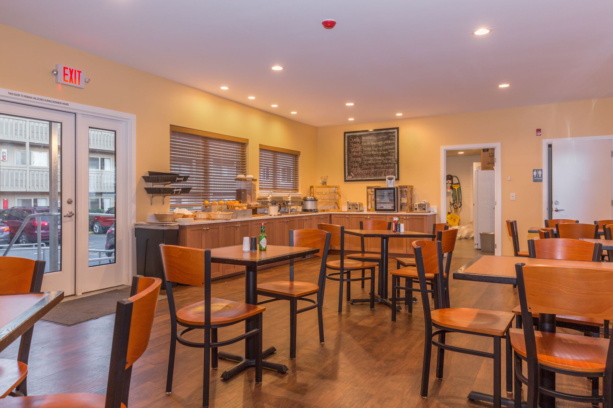 Ebb Tide Oceanfront Inn