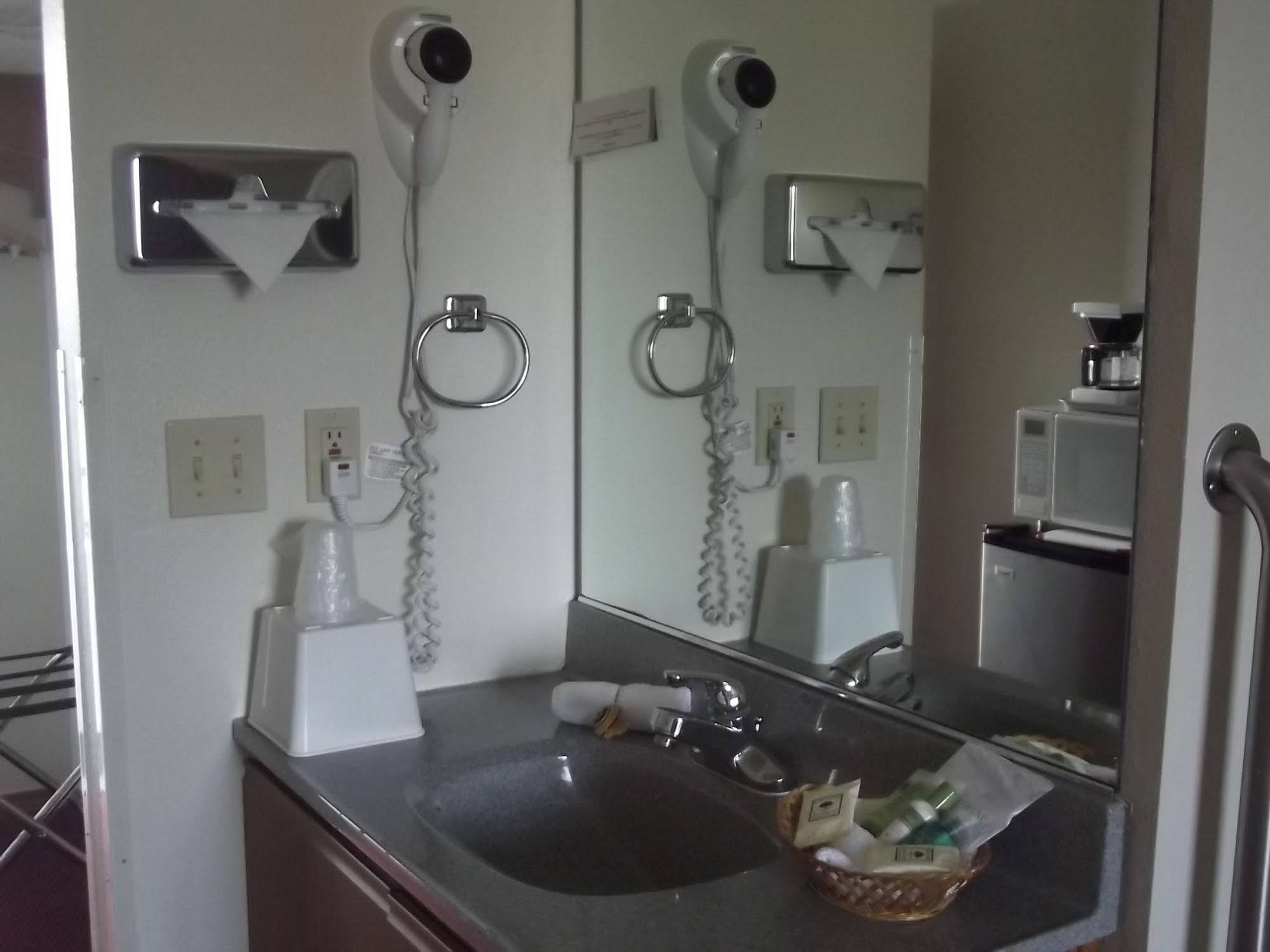 Hillcrest Inn & Hillcrest House