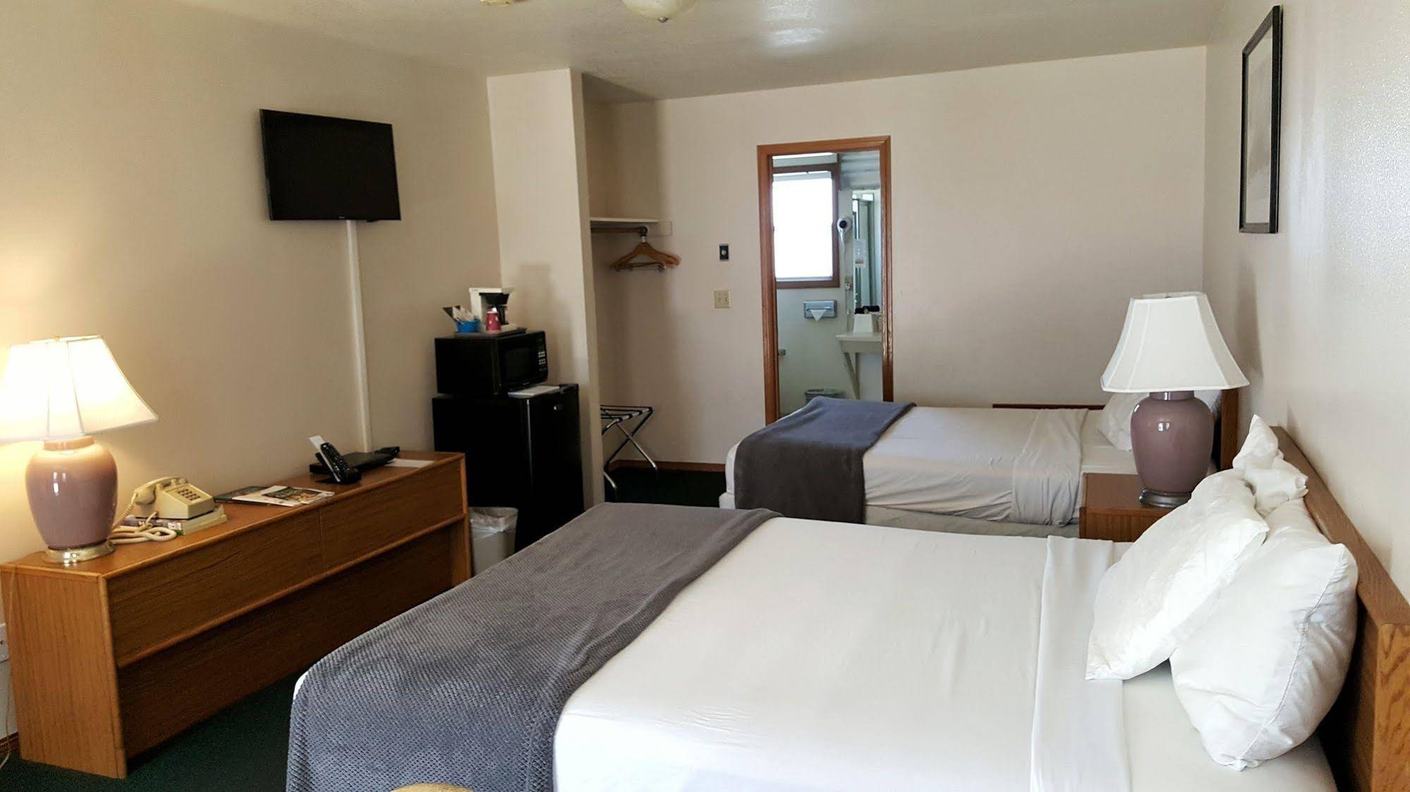 Hillcrest Inn & Hillcrest House