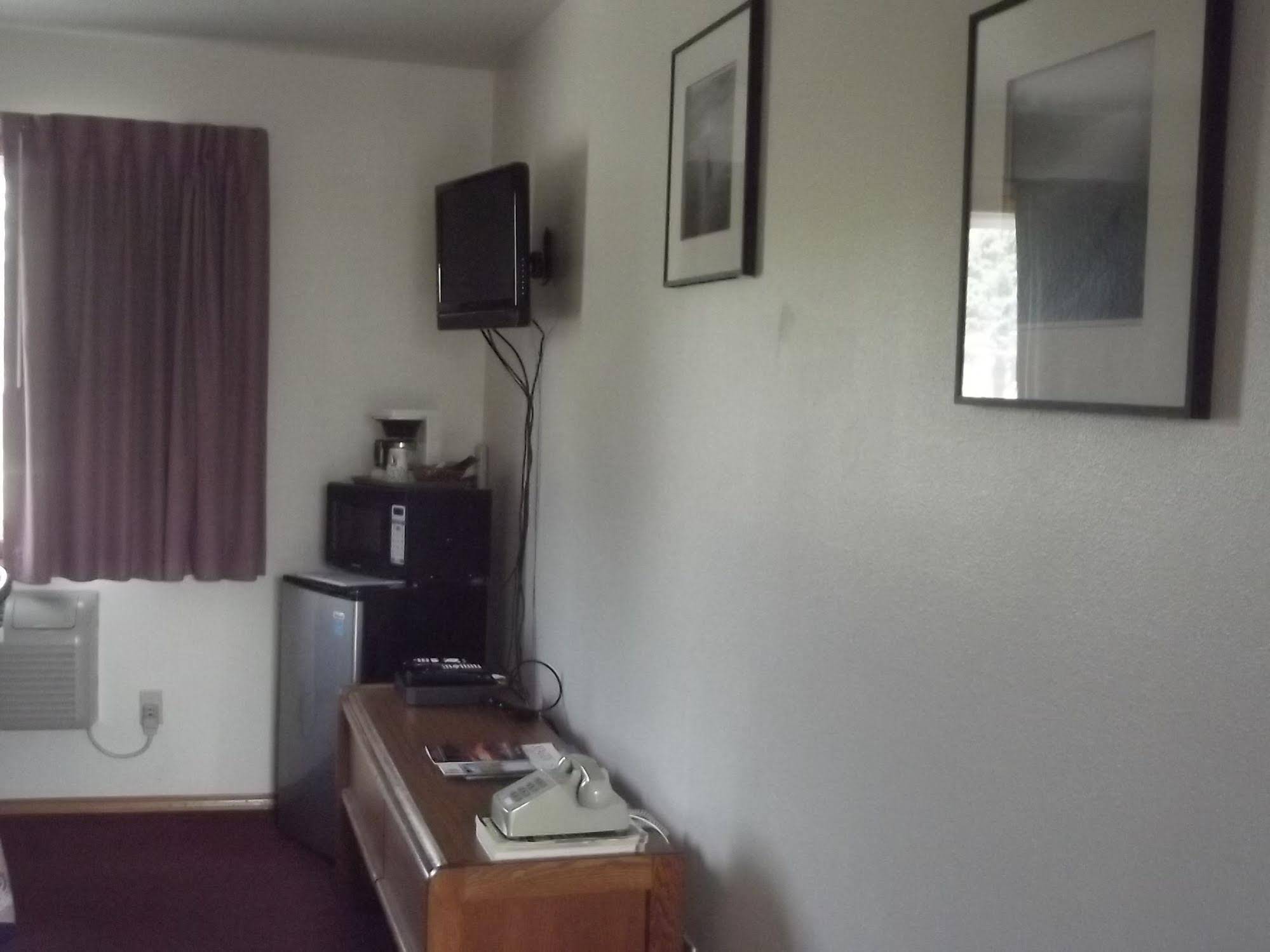 Hillcrest Inn & Hillcrest House