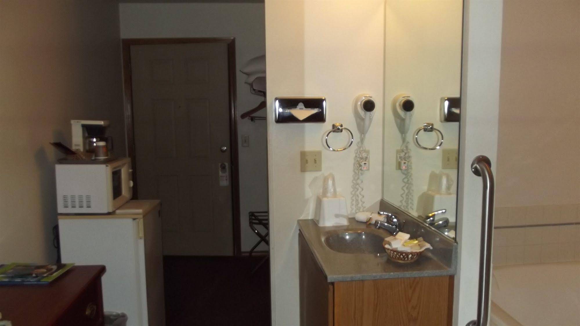 Hillcrest Inn & Hillcrest House