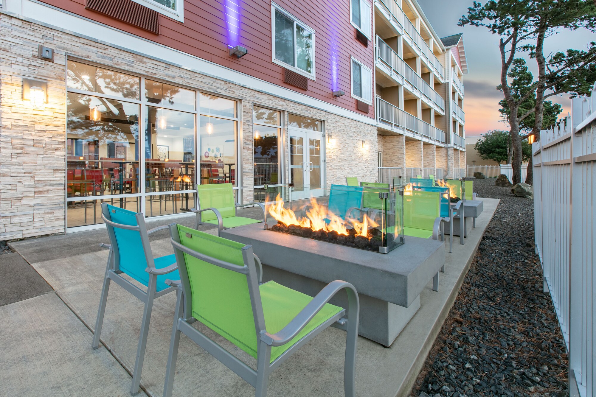 Holiday Inn Express Hotel & Suites Seaside - Convention Center