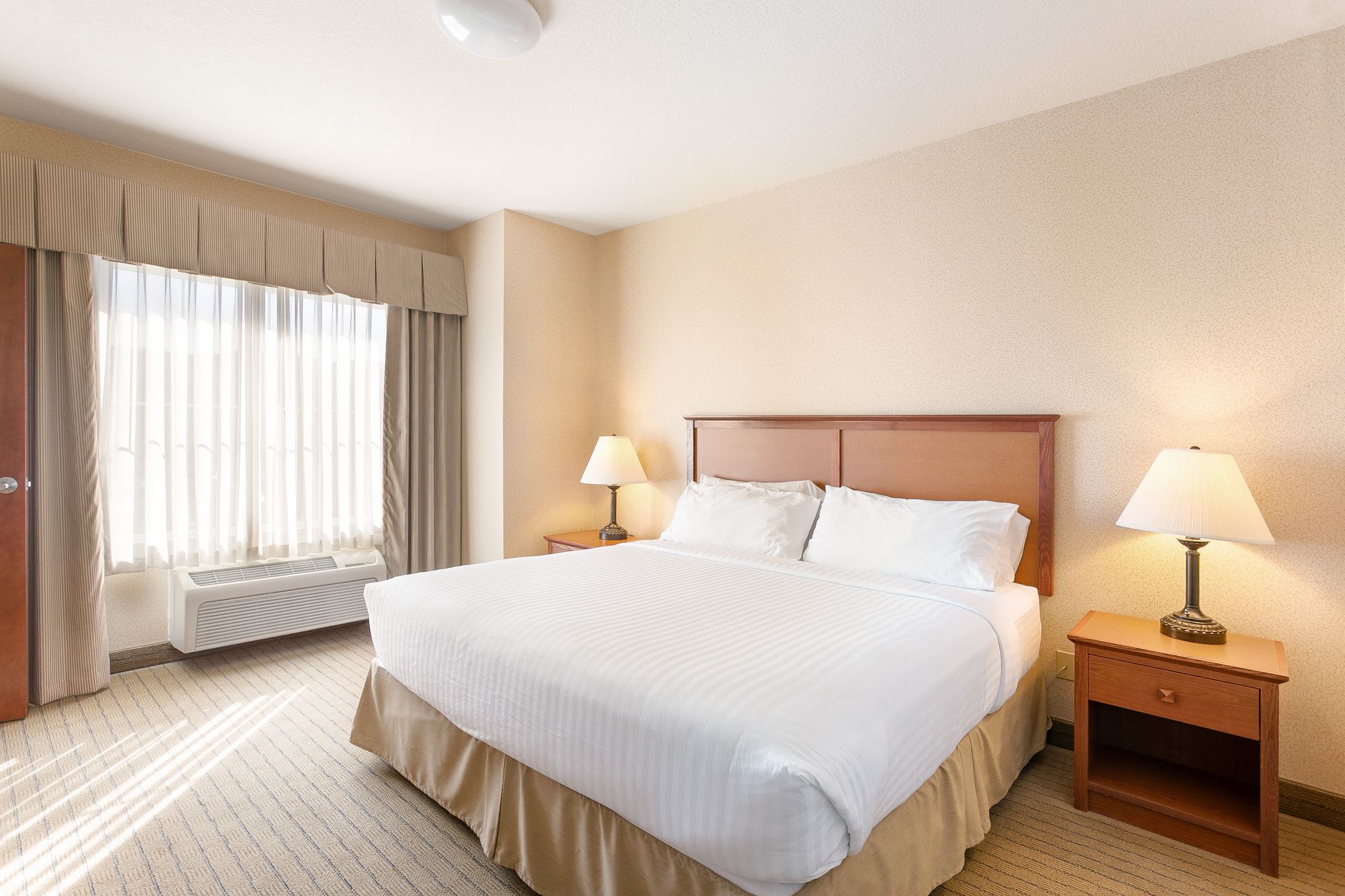 Holiday Inn Express Hotel & Suites Seaside - Convention Center