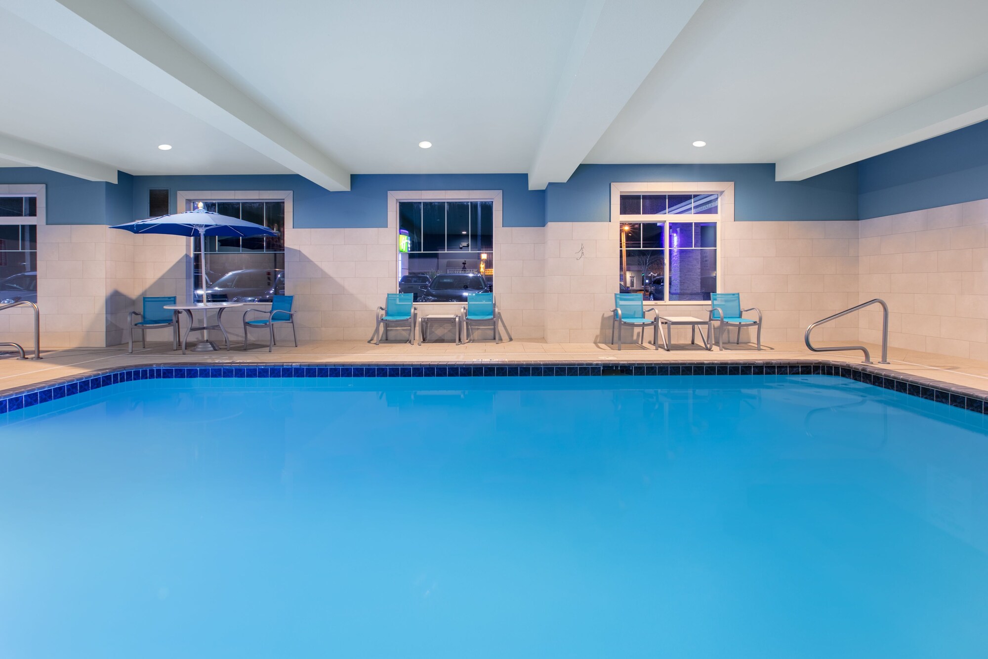 Holiday Inn Express Hotel & Suites Seaside - Convention Center