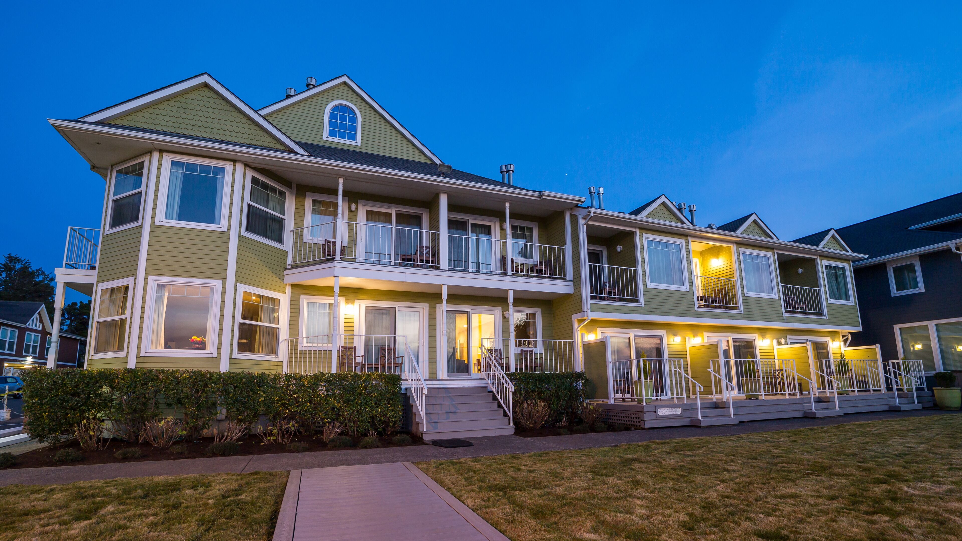 Inn Of The Four Winds