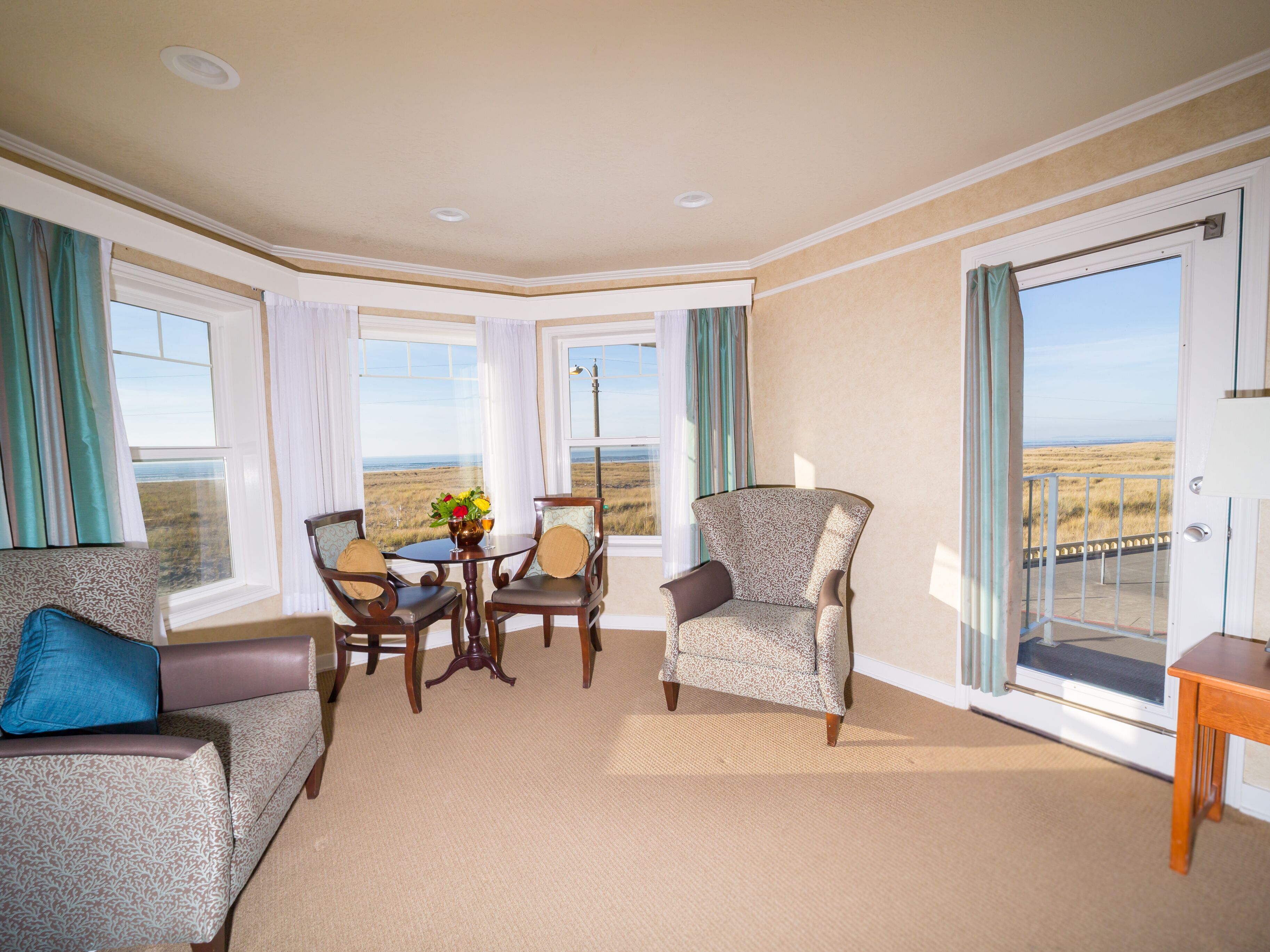 Inn Of The Four Winds