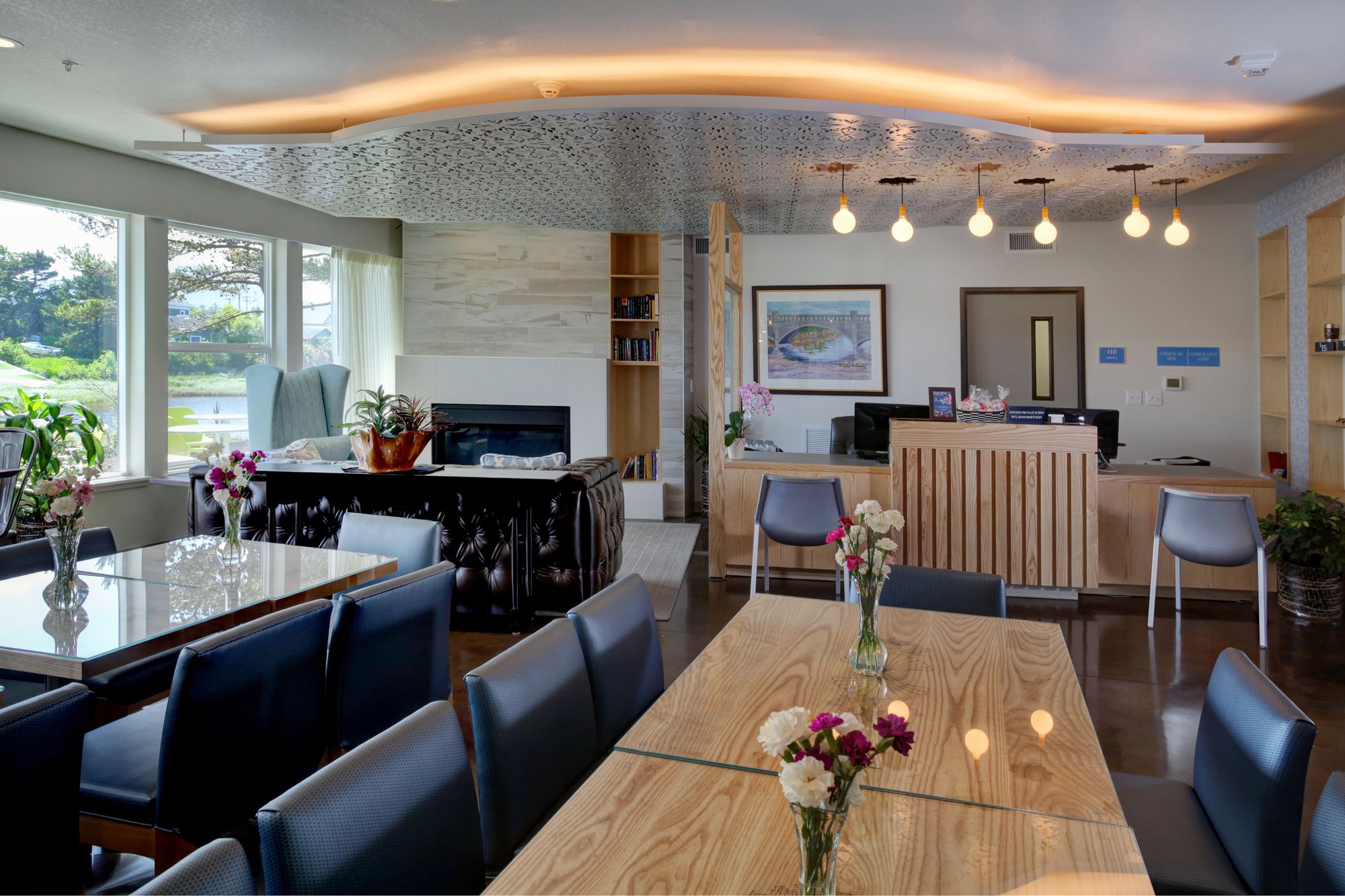 River Inn At Seaside