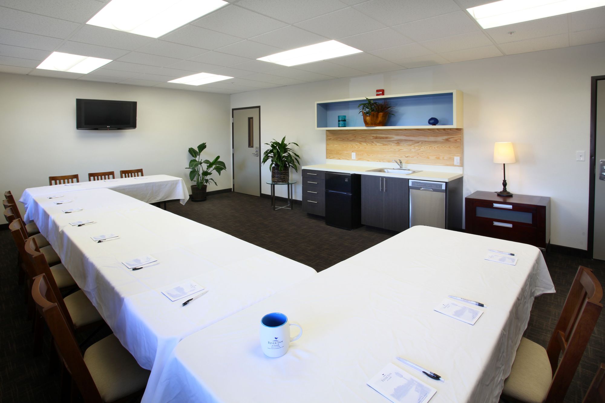 River Inn At Seaside