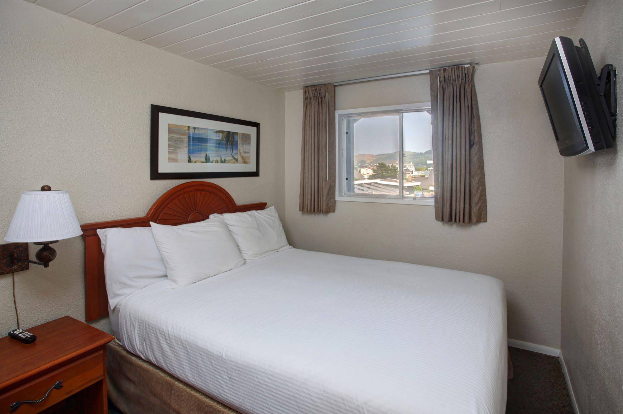 Seashore Inn on the Beach