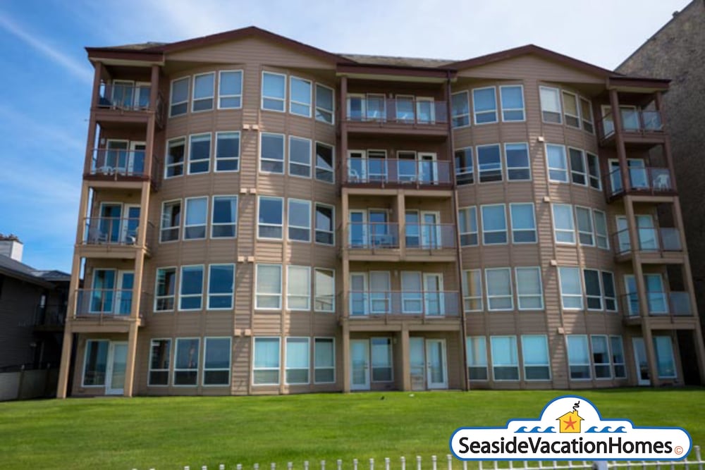 Seaside Vacation Homes