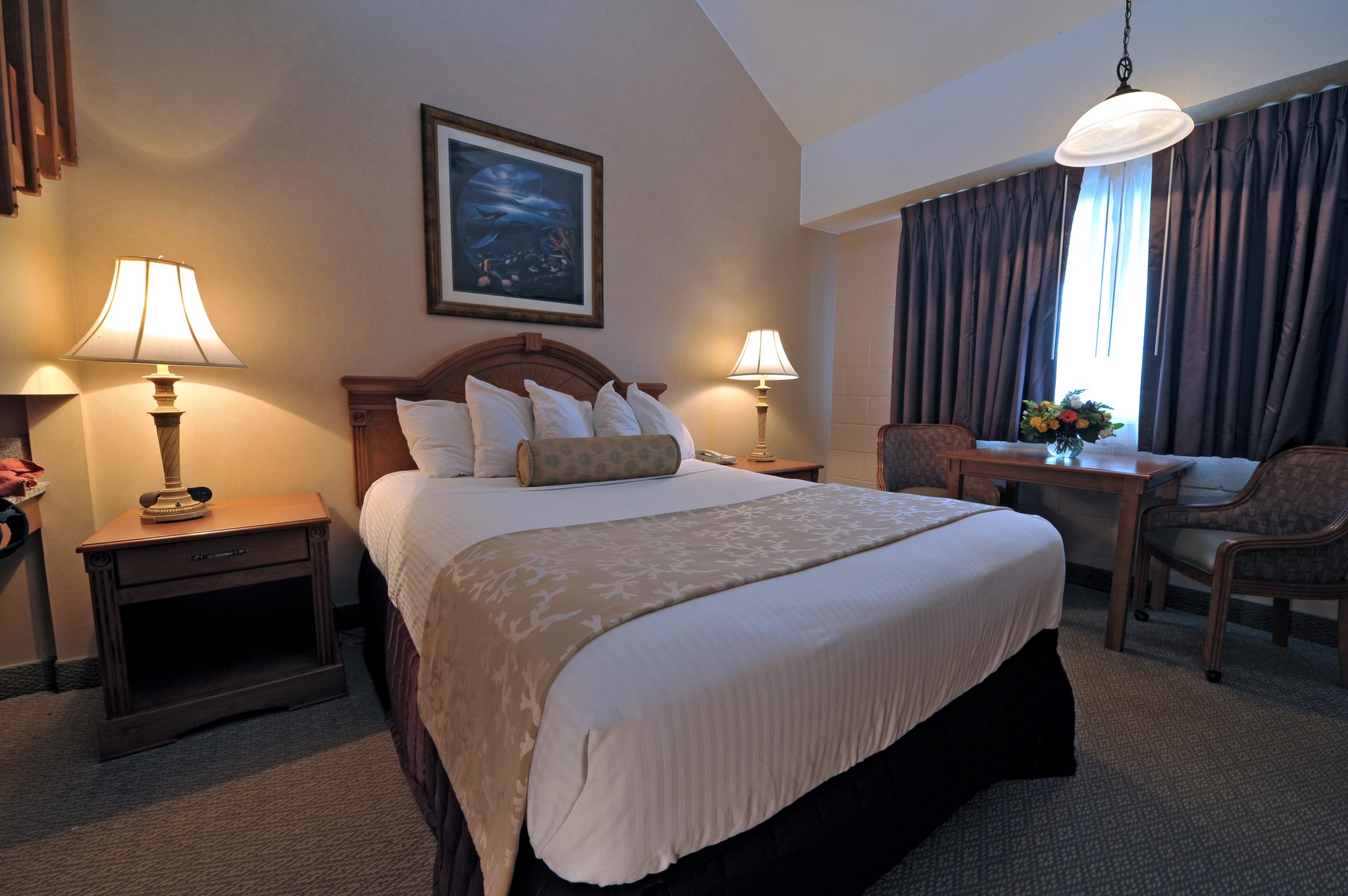 Promenade Inn & Suites Oceanfront