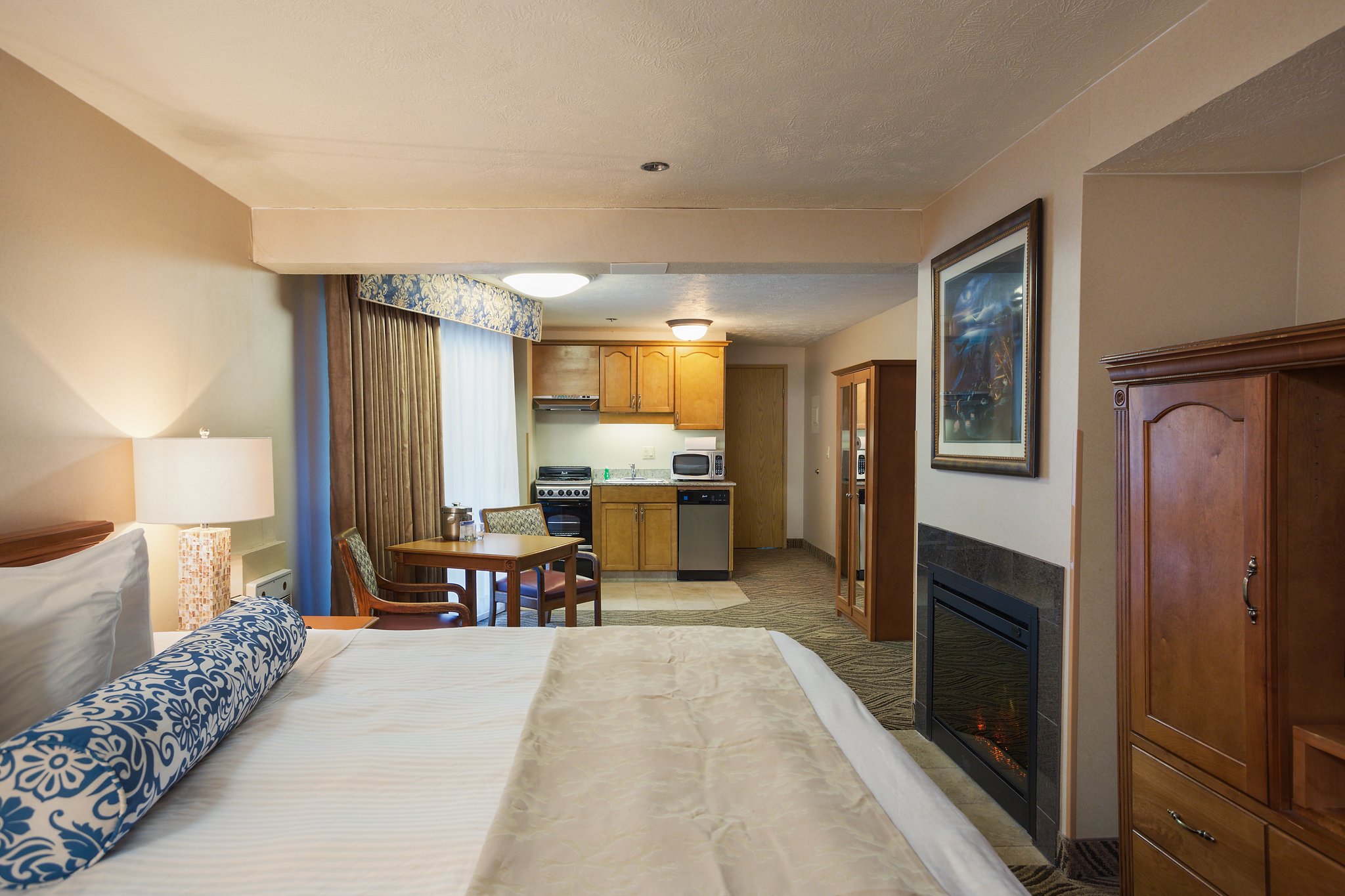 Promenade Inn & Suites Oceanfront