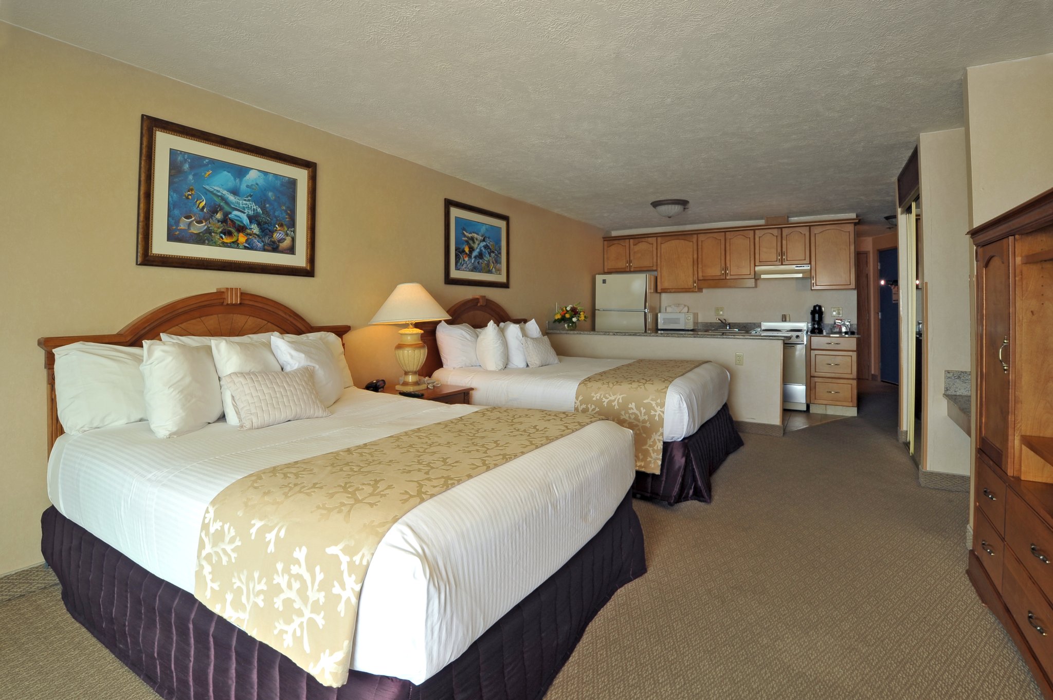 Promenade Inn & Suites Oceanfront