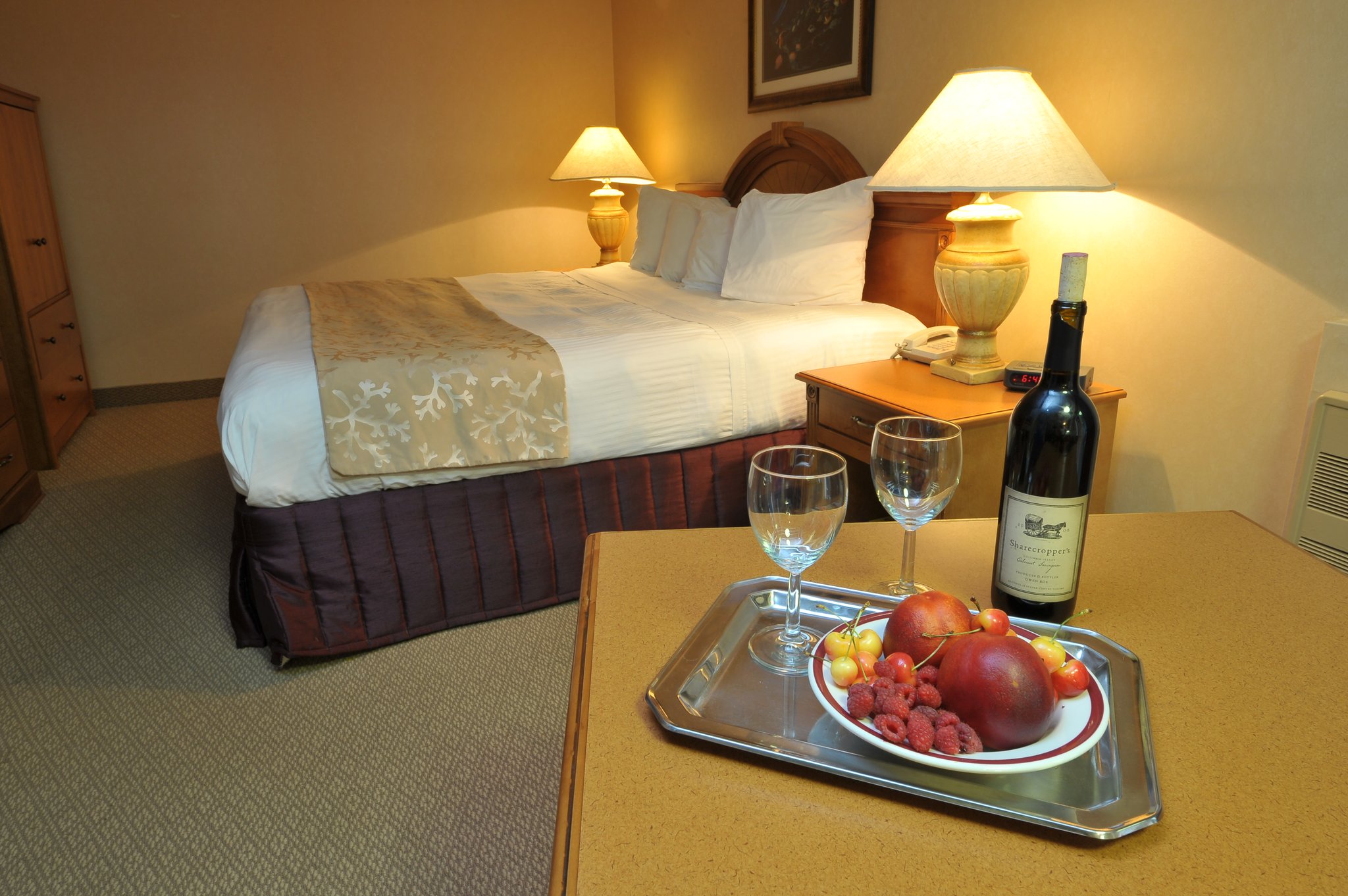 Promenade Inn & Suites Oceanfront