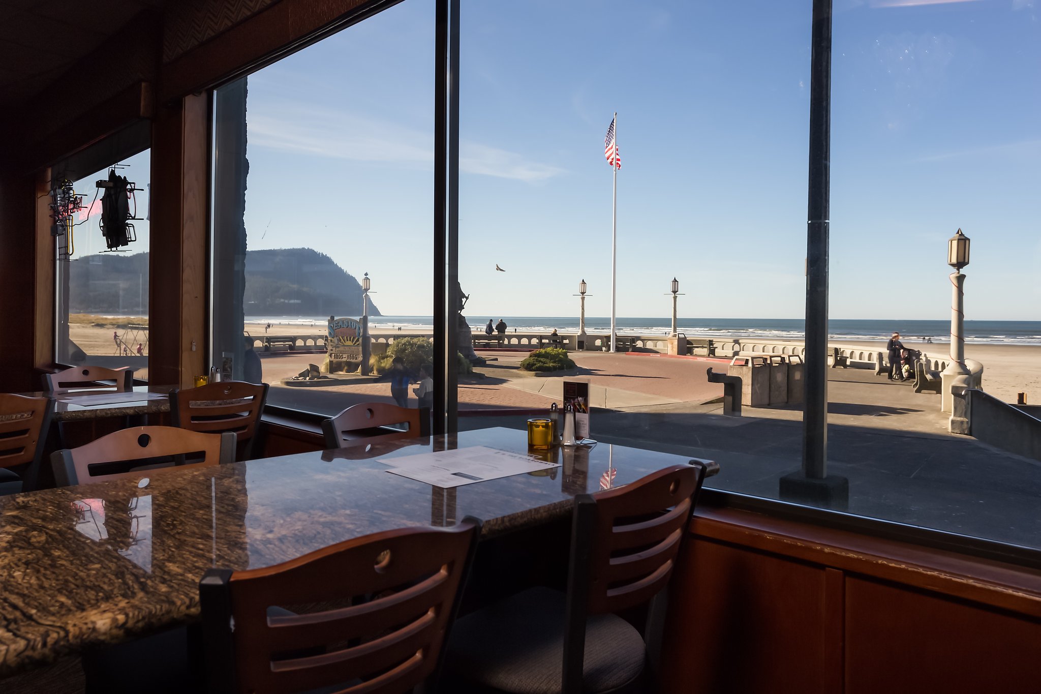 Promenade Inn & Suites Oceanfront