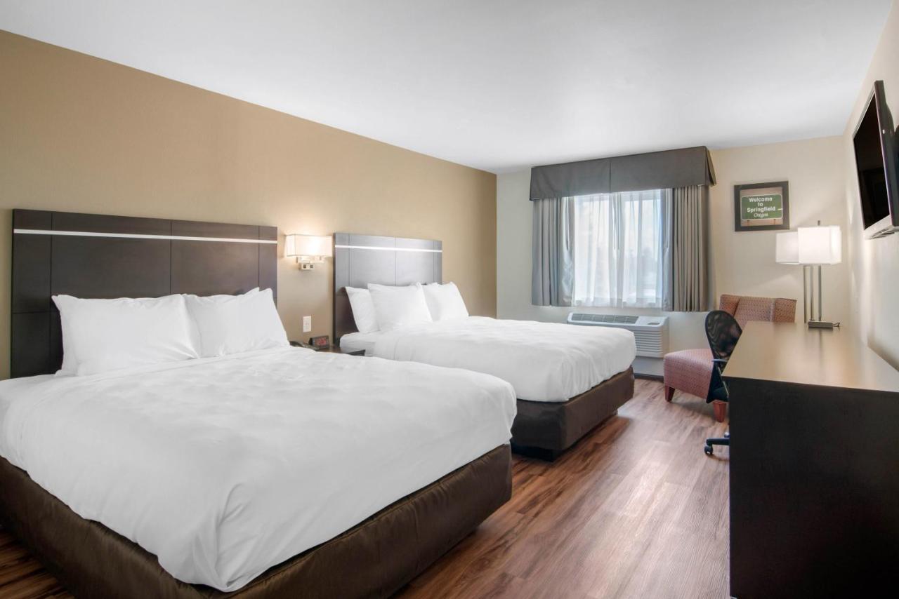 Econo Lodge Inn & Suites