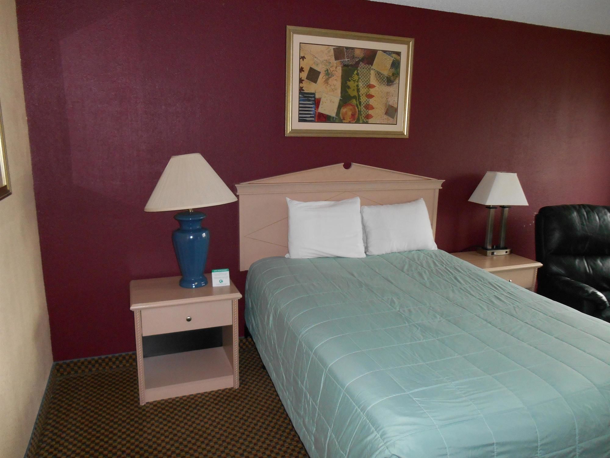 GuestHouse Inn & Suites Eugene Springfield