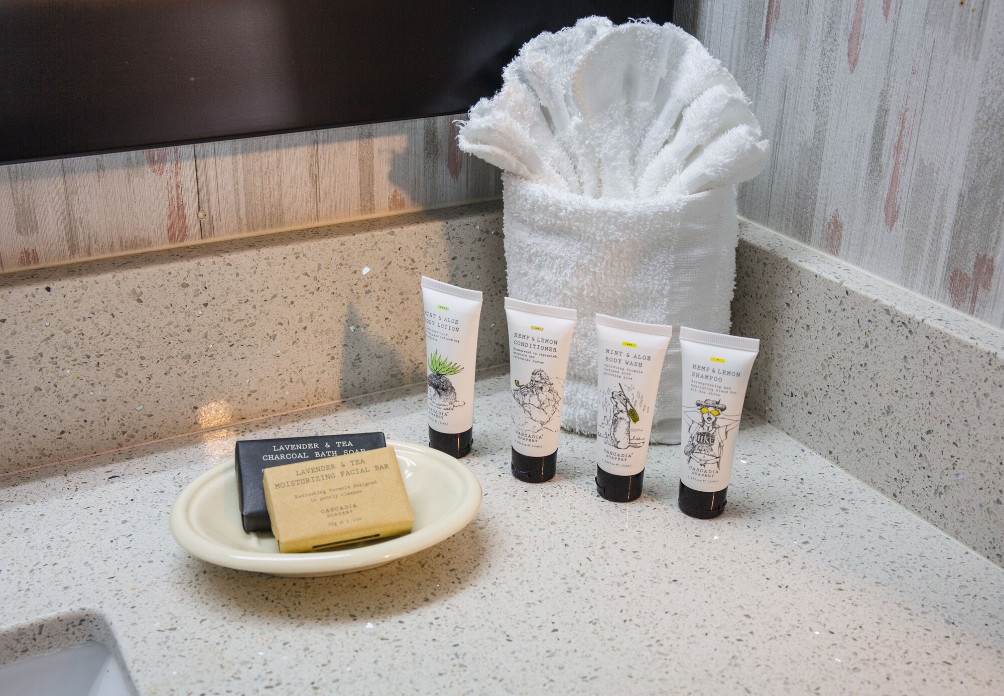 Bridgeway Inn & Suites Sublimity