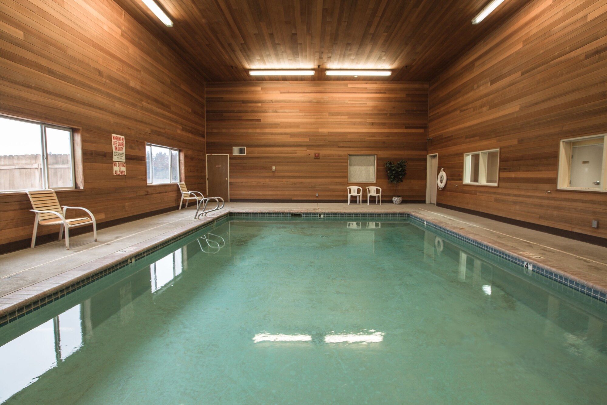 Bridgeway Inn & Suites Sublimity