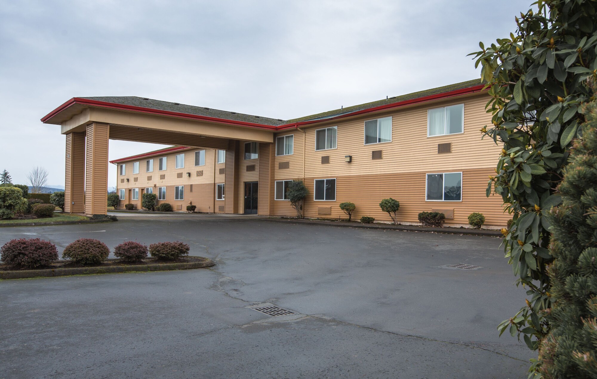 Bridgeway Inn & Suites Sublimity