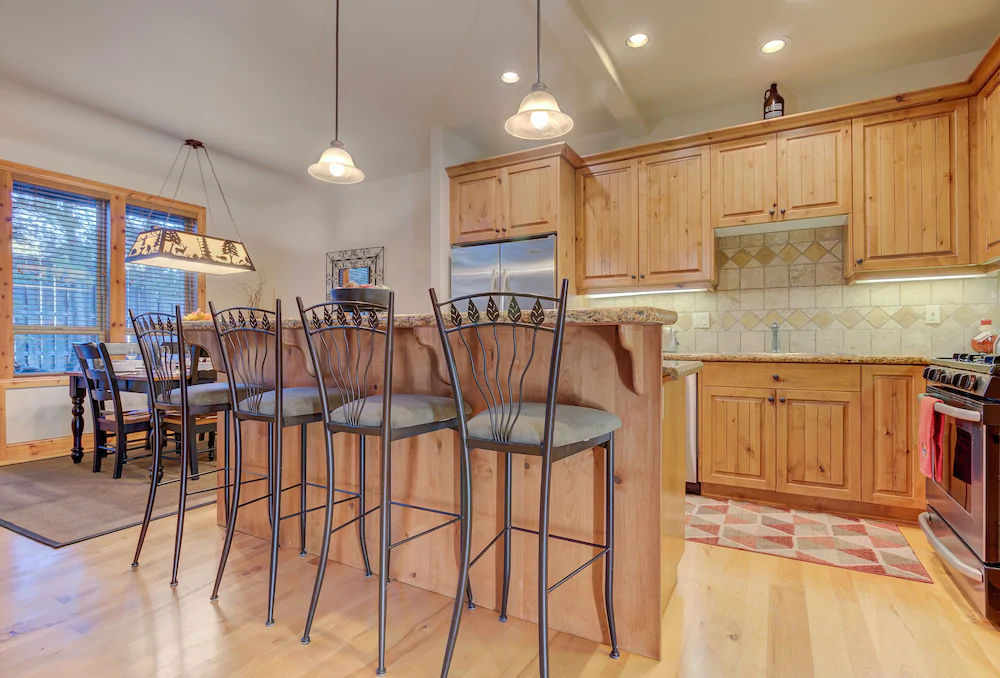 Aquila Lodges by Village Properties at Sunriver