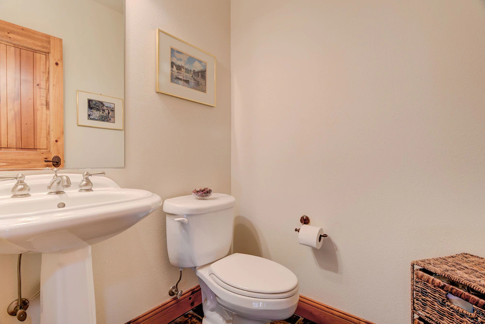 Aquila Lodges by Village Properties at Sunriver